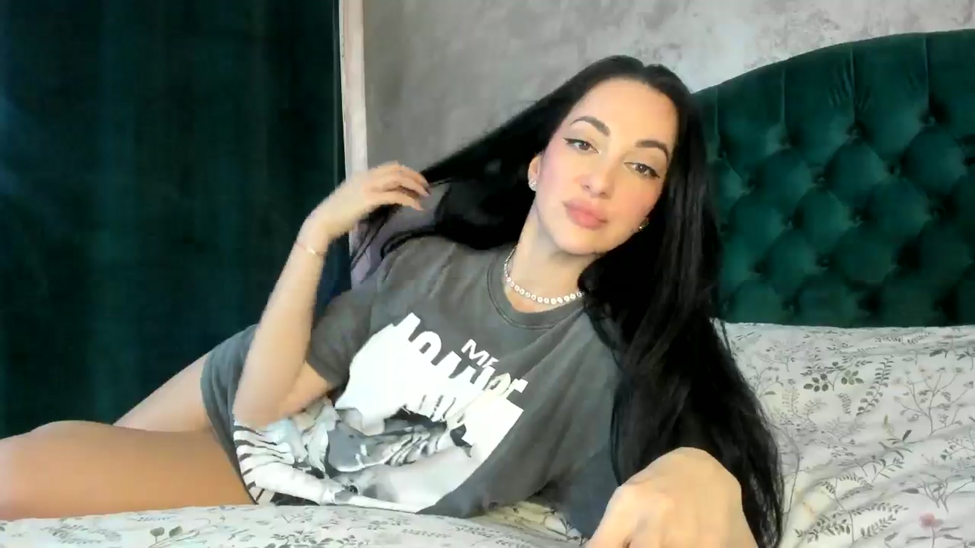 Gallery image thumbnail from Duchesssa's myfreecams stream on, 12/13/2024, 11:53 image 15 of 20