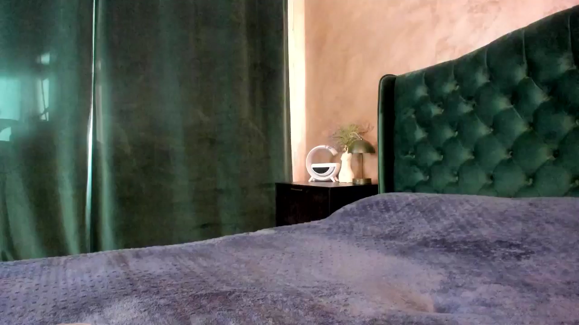 Gallery image thumbnail from Duchesssa's myfreecams stream on, 12/19/2024, 12:42 image 1 of 20
