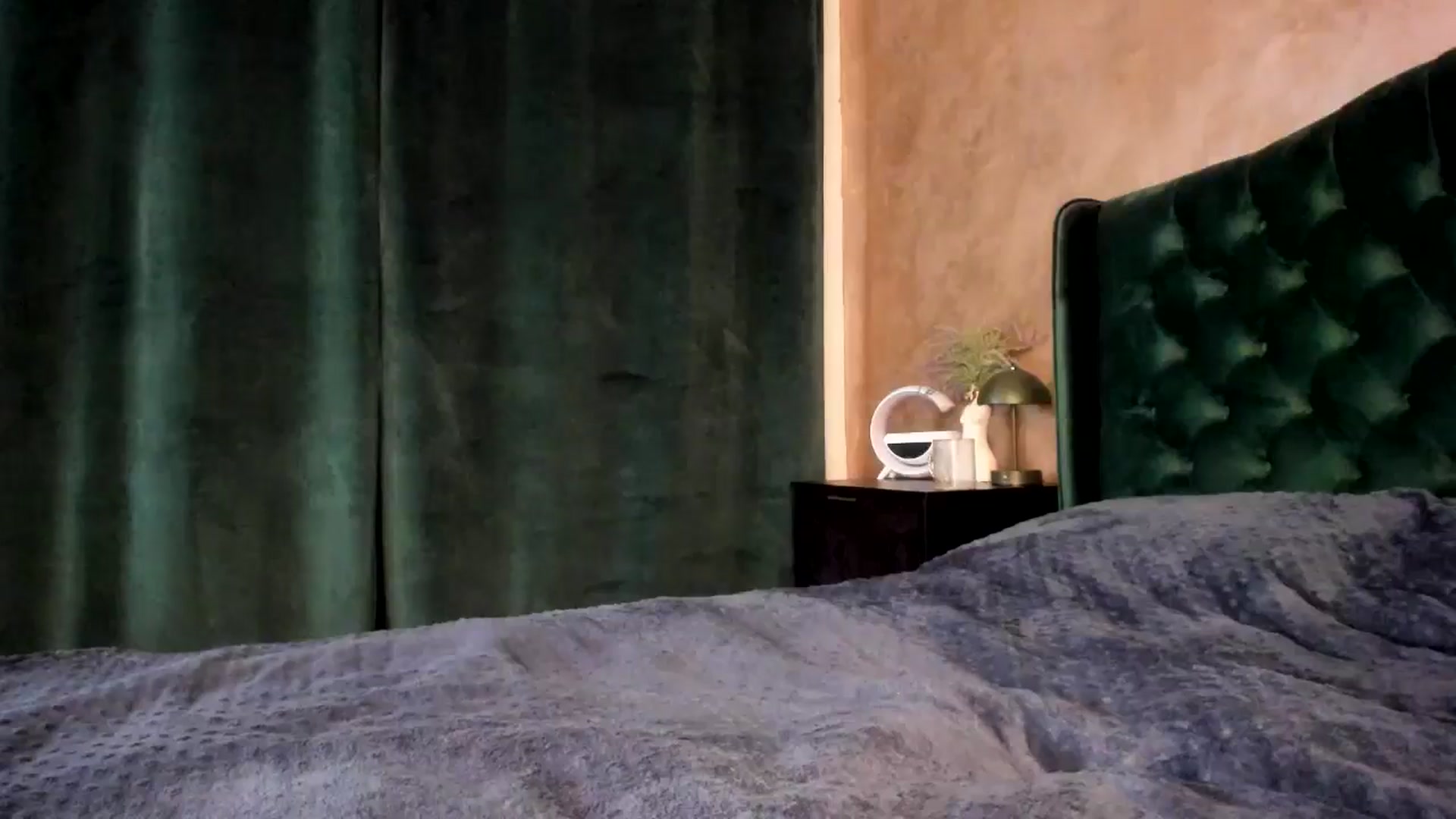 Gallery image thumbnail from Duchesssa's myfreecams stream on, 12/20/2024, 12:46 image 15 of 20