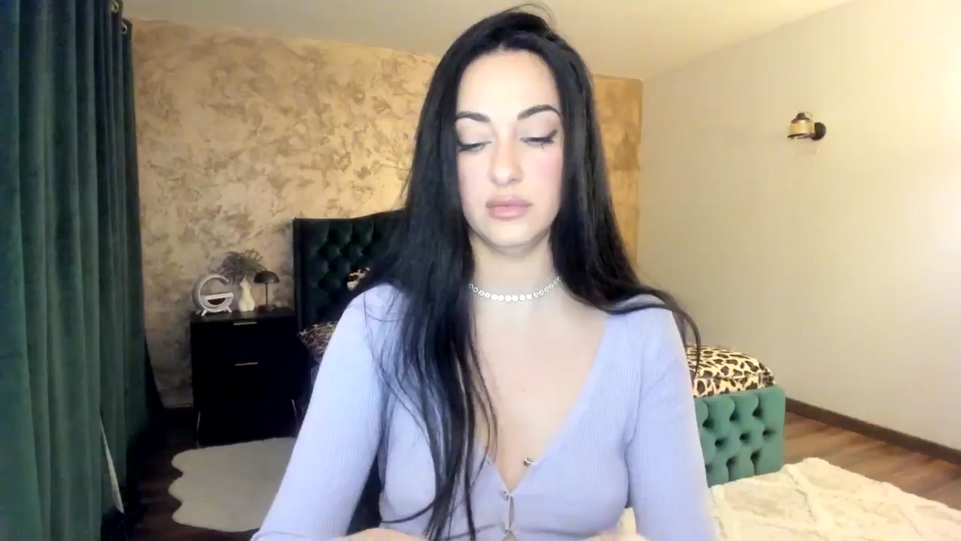 Gallery image thumbnail from Duchesssa's myfreecams stream on, 01/03/2025, 11:41 image 9 of 20