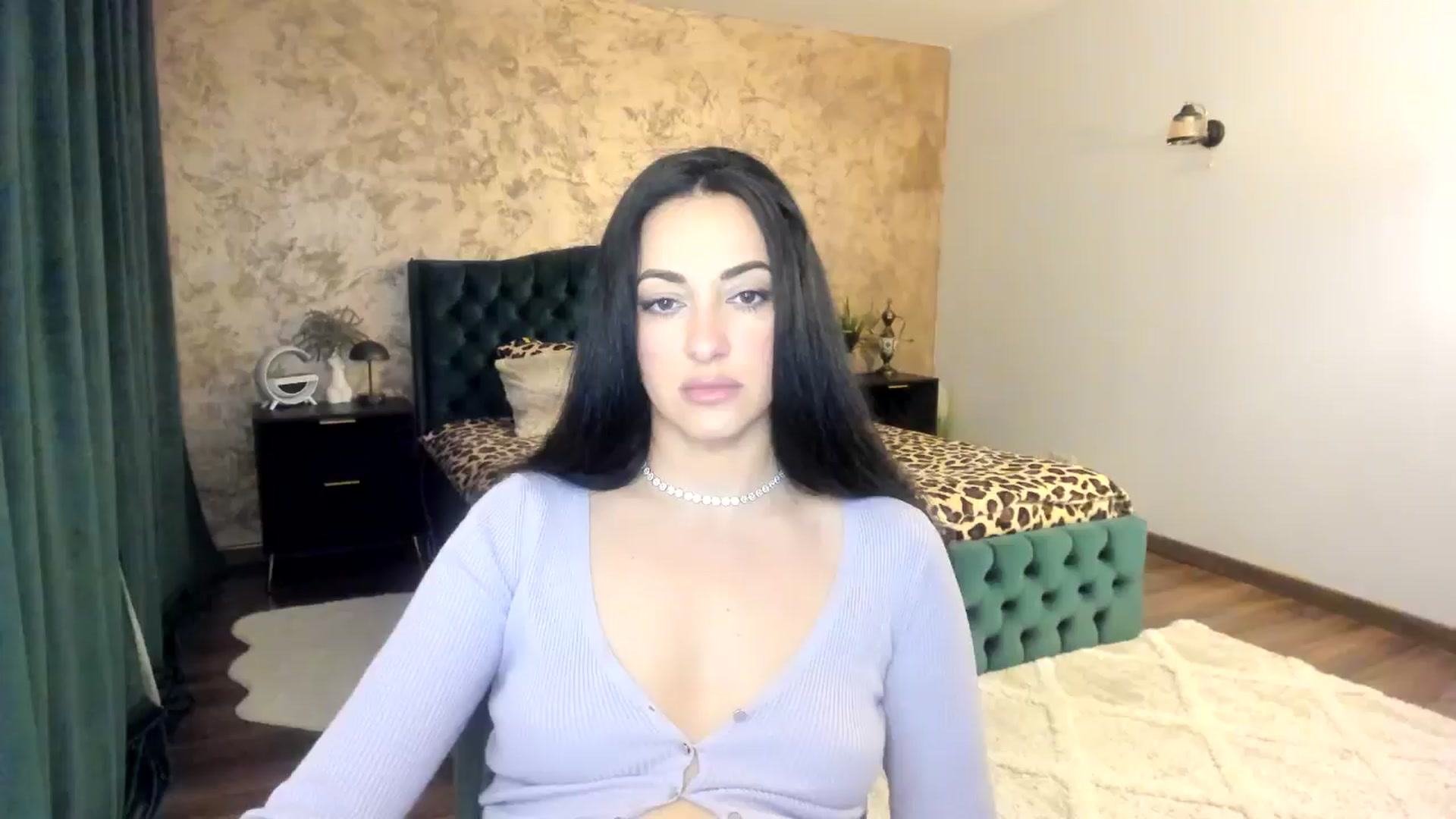 Gallery image thumbnail from Duchesssa's myfreecams stream on, 01/03/2025, 12:37 image 19 of 20