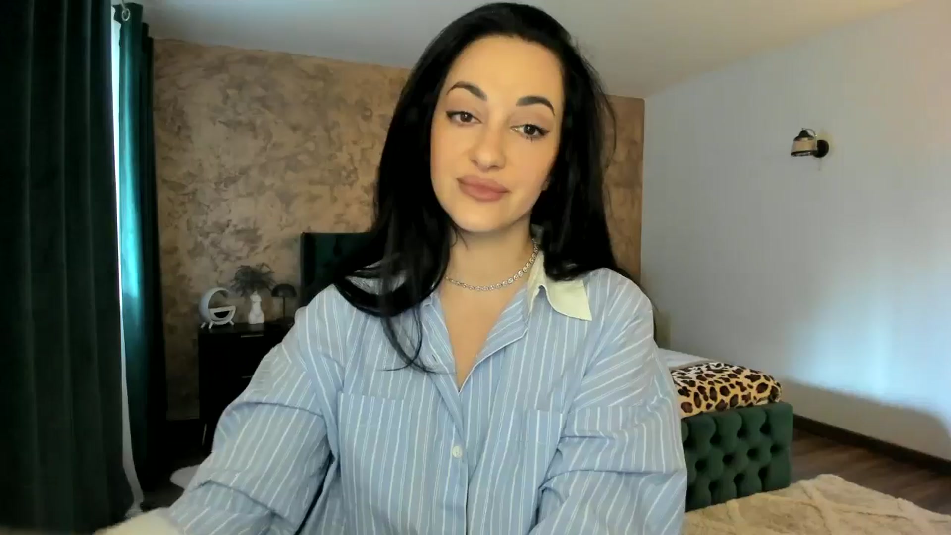 Gallery image thumbnail from Duchesssa's myfreecams stream on, 02/03/2025, 10:20 image 4 of 20