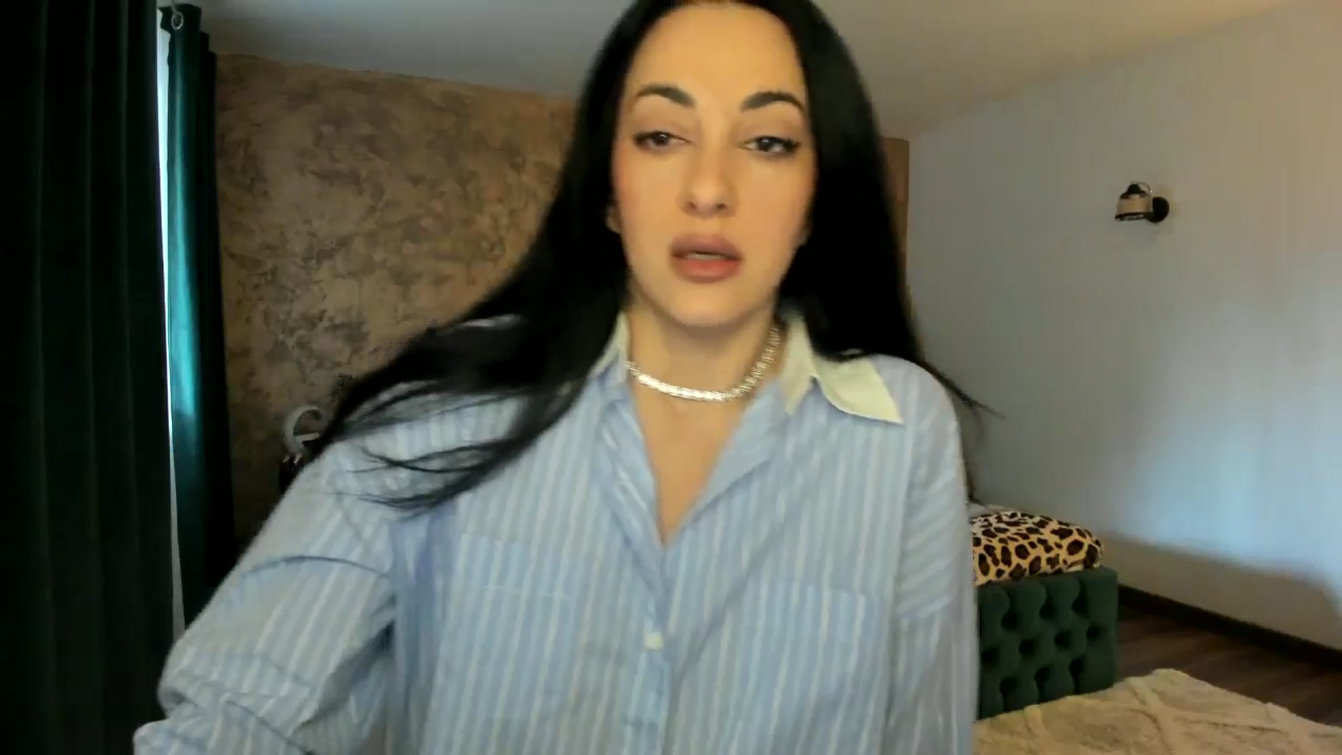 Gallery image thumbnail from Duchesssa's myfreecams stream on, 02/03/2025, 10:20 image 3 of 20