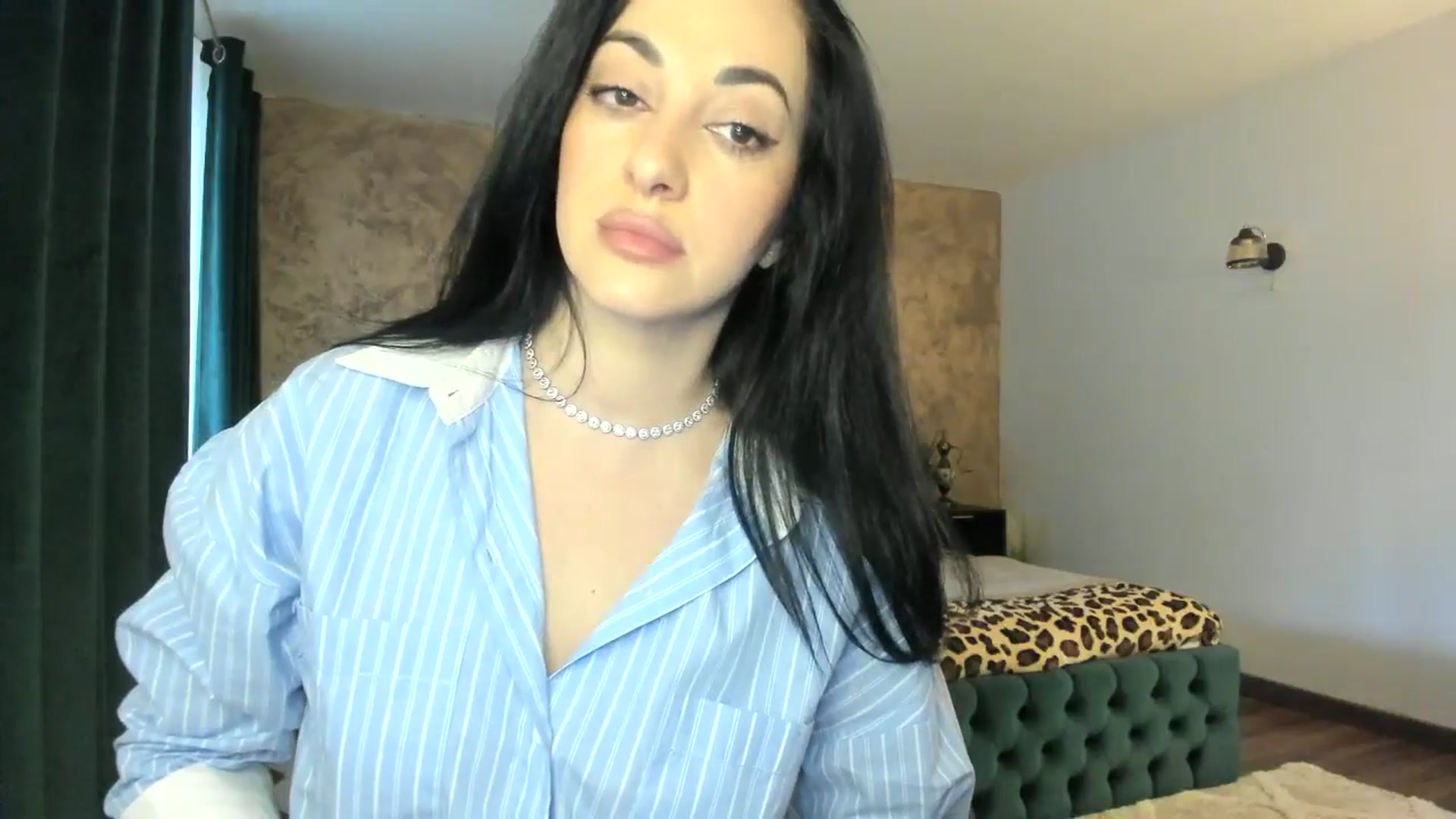 Gallery image thumbnail from Duchesssa's myfreecams stream on, 02/03/2025, 10:43 image 2 of 20