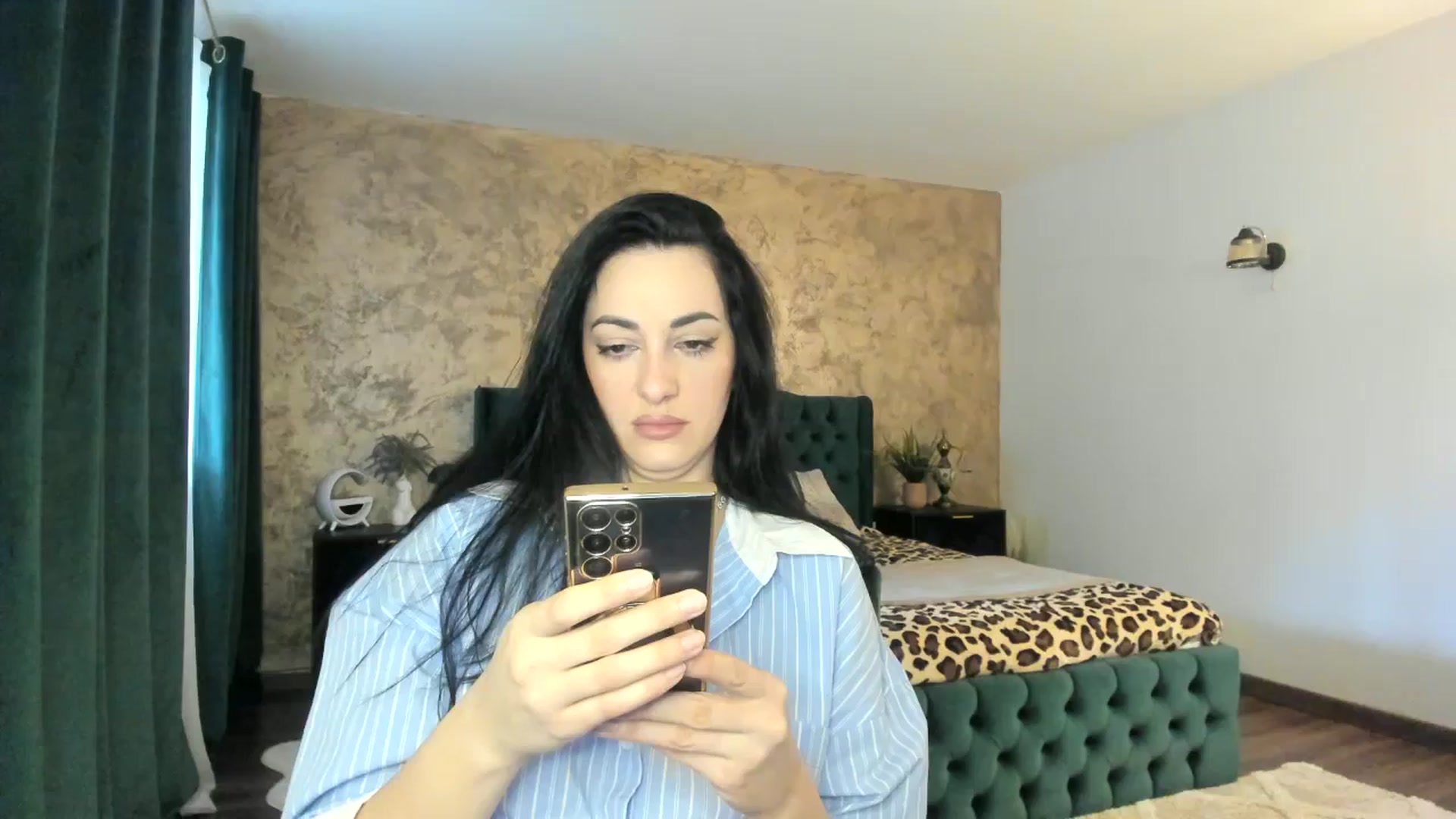 Gallery image thumbnail from Duchesssa's myfreecams stream on, 02/03/2025, 10:43 image 1 of 20