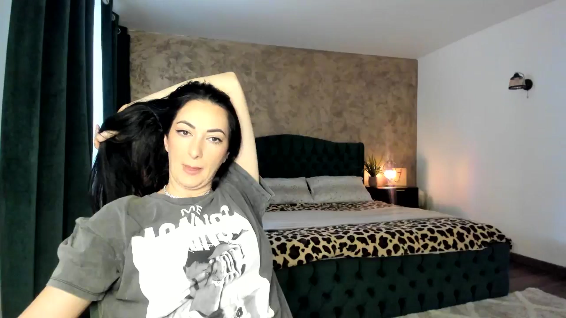 Gallery image thumbnail from Duchesssa's myfreecams stream on, 02/08/2025, 11:02 image 11 of 20