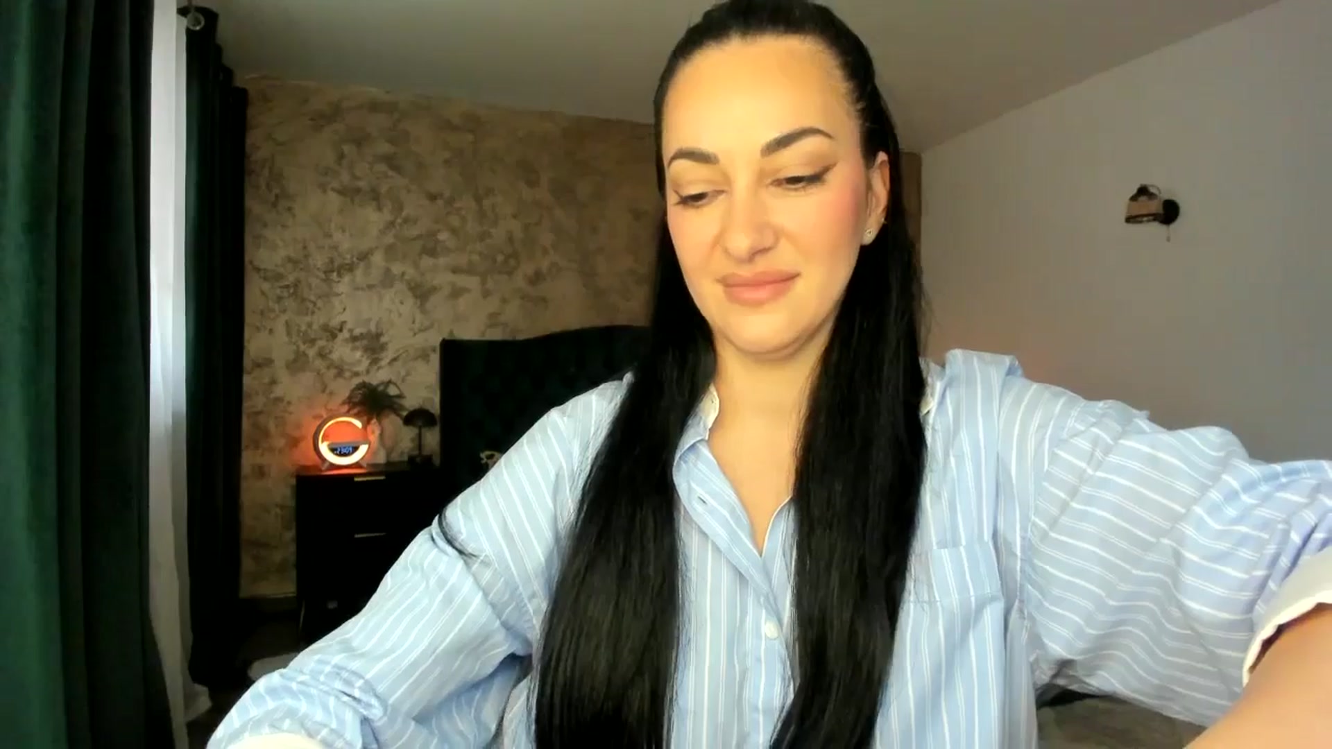 Gallery image thumbnail from Duchesssa's myfreecams stream on, 02/10/2025, 09:56 image 12 of 20