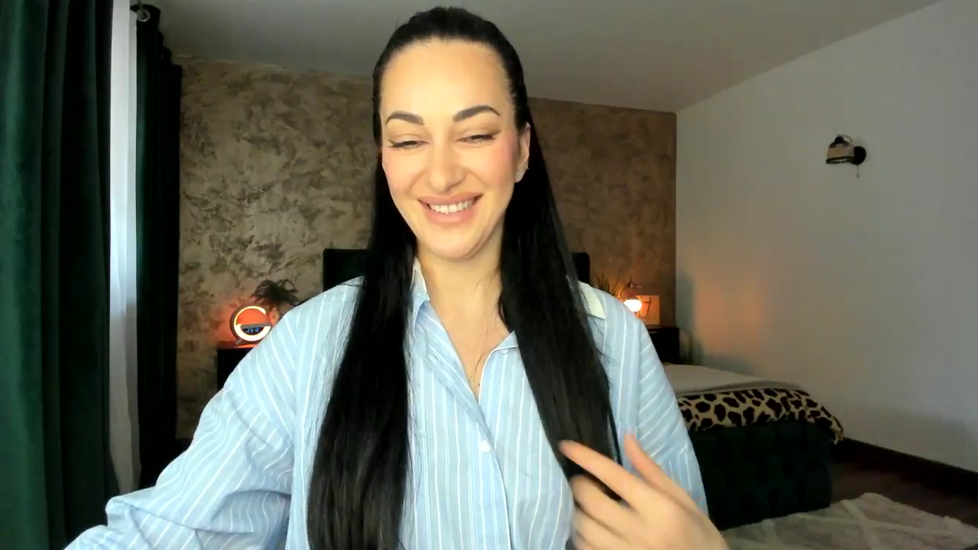 Gallery image thumbnail from Duchesssa's myfreecams stream on, 02/10/2025, 09:56 image 15 of 20