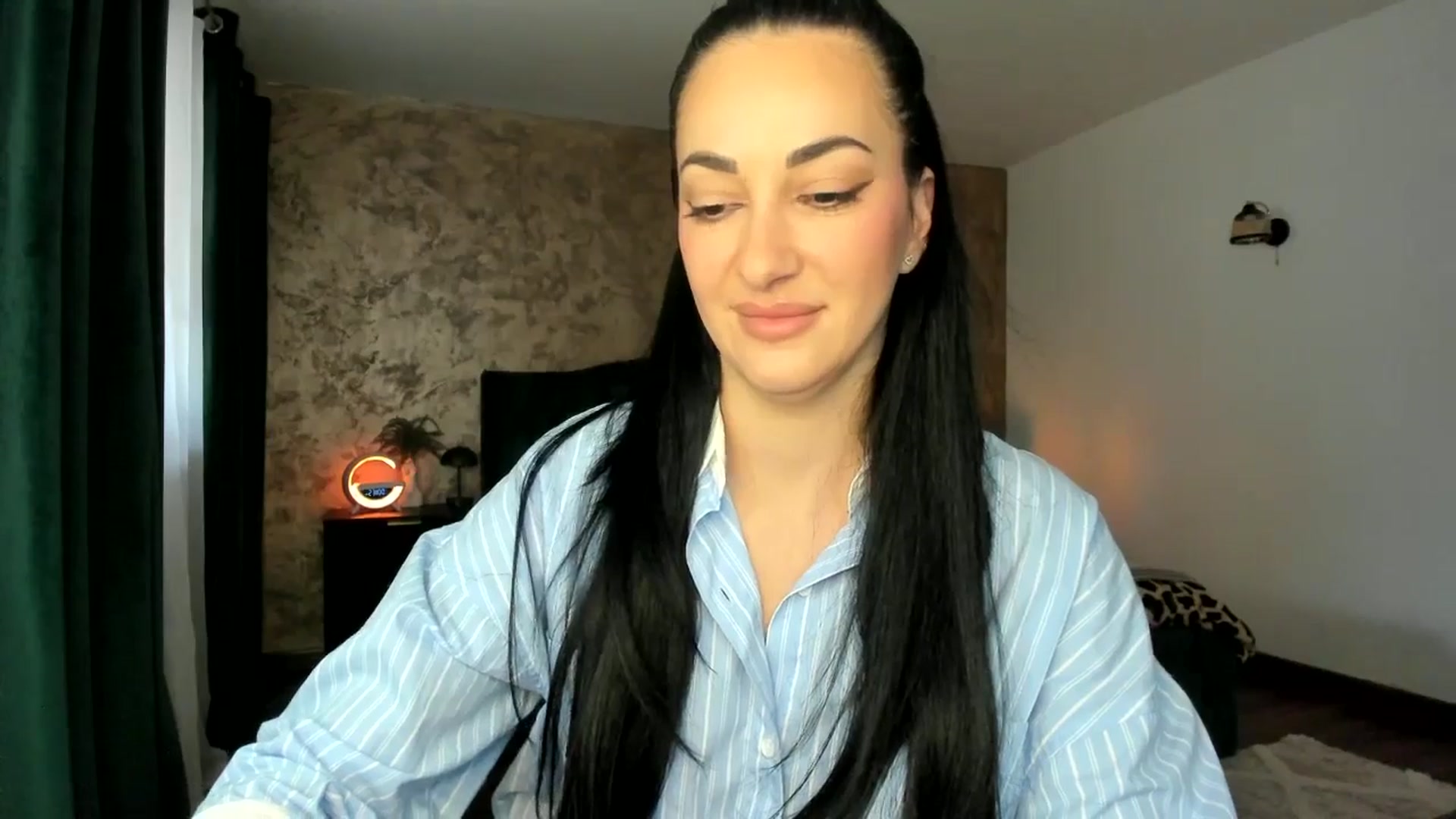 Gallery image thumbnail from Duchesssa's myfreecams stream on, 02/10/2025, 09:56 image 5 of 20