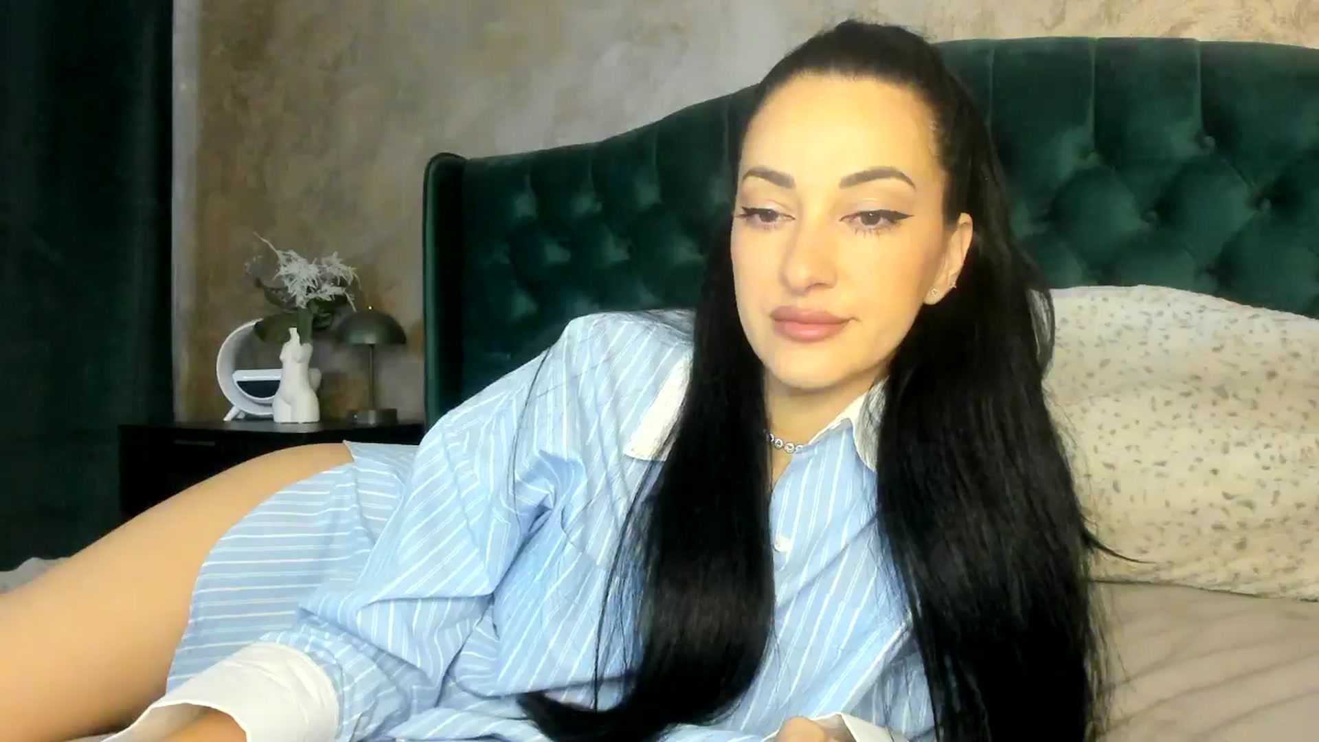 Gallery image thumbnail from Duchesssa's myfreecams stream on, 03/06/2025, 09:46 image 4 of 20