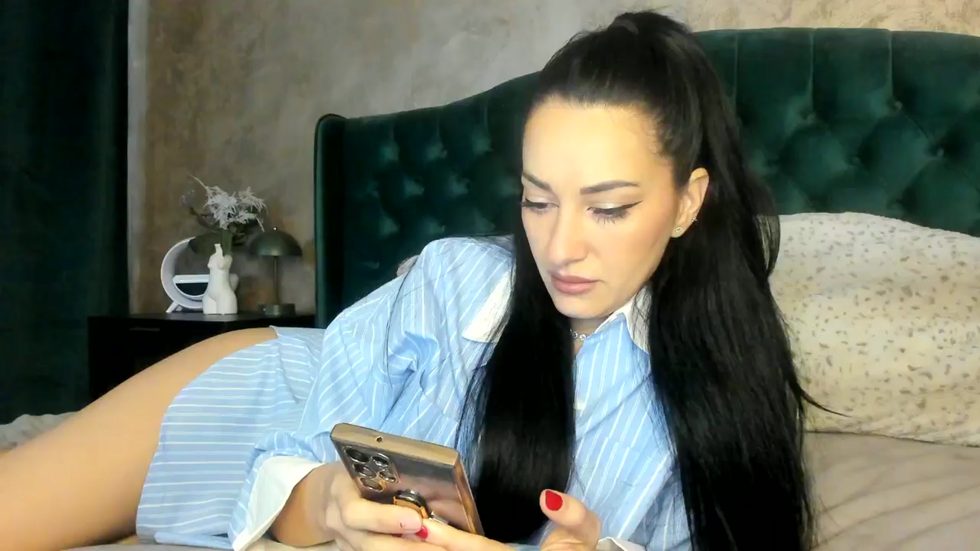 Gallery image thumbnail from Duchesssa's myfreecams stream on, 03/06/2025, 09:46 image 5 of 20