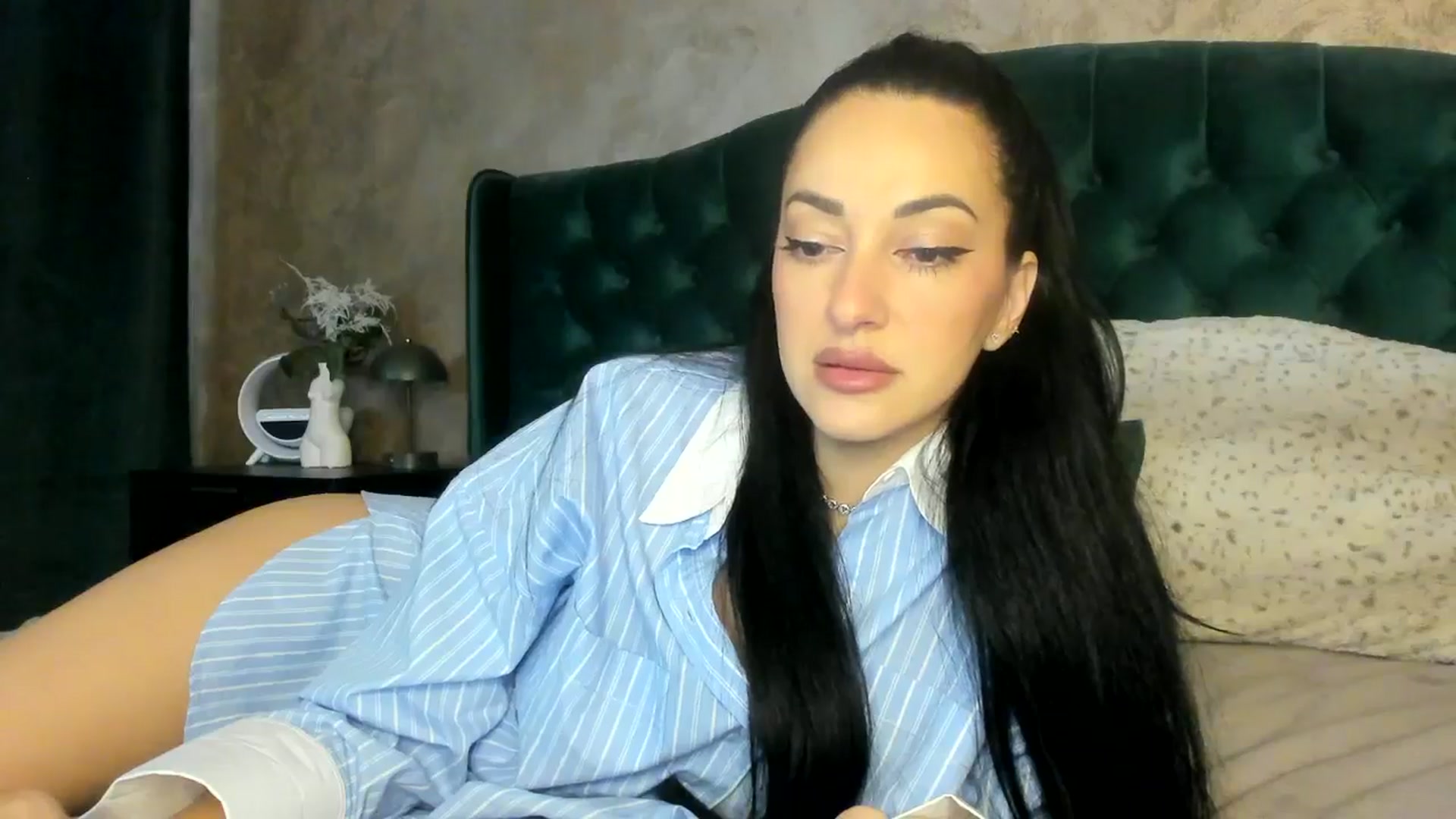 Gallery image thumbnail from Duchesssa's myfreecams stream on, 03/06/2025, 09:46 image 9 of 20