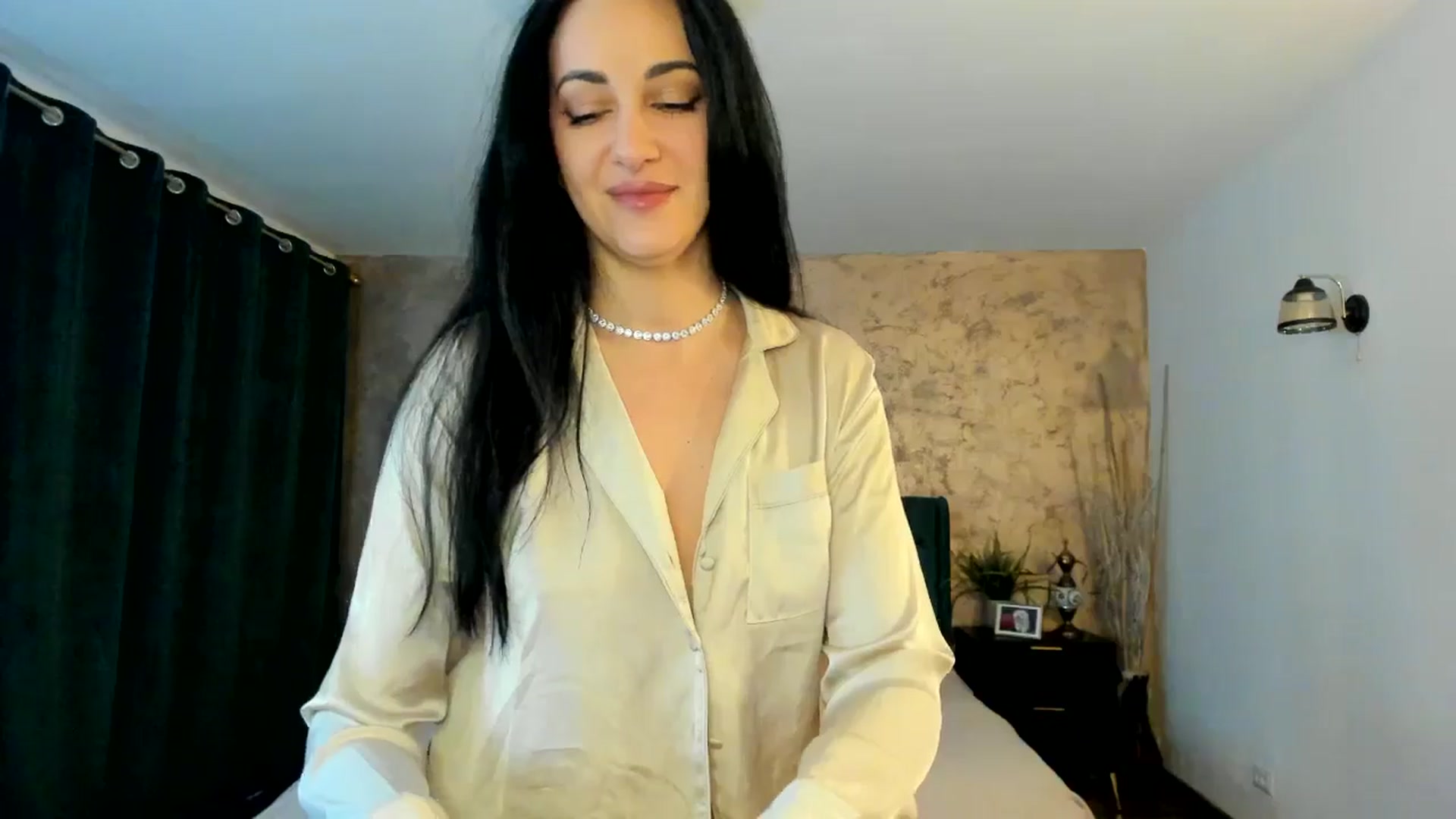 Gallery image thumbnail from Duchesssa's myfreecams stream on, 04/01/2025, 16:16 image 10 of 20