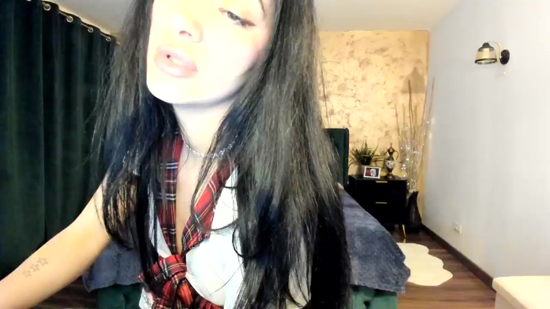 Gallery image thumbnail from Duchesssa's myfreecams stream on, 04/03/2025, 16:24 image 13 of 20