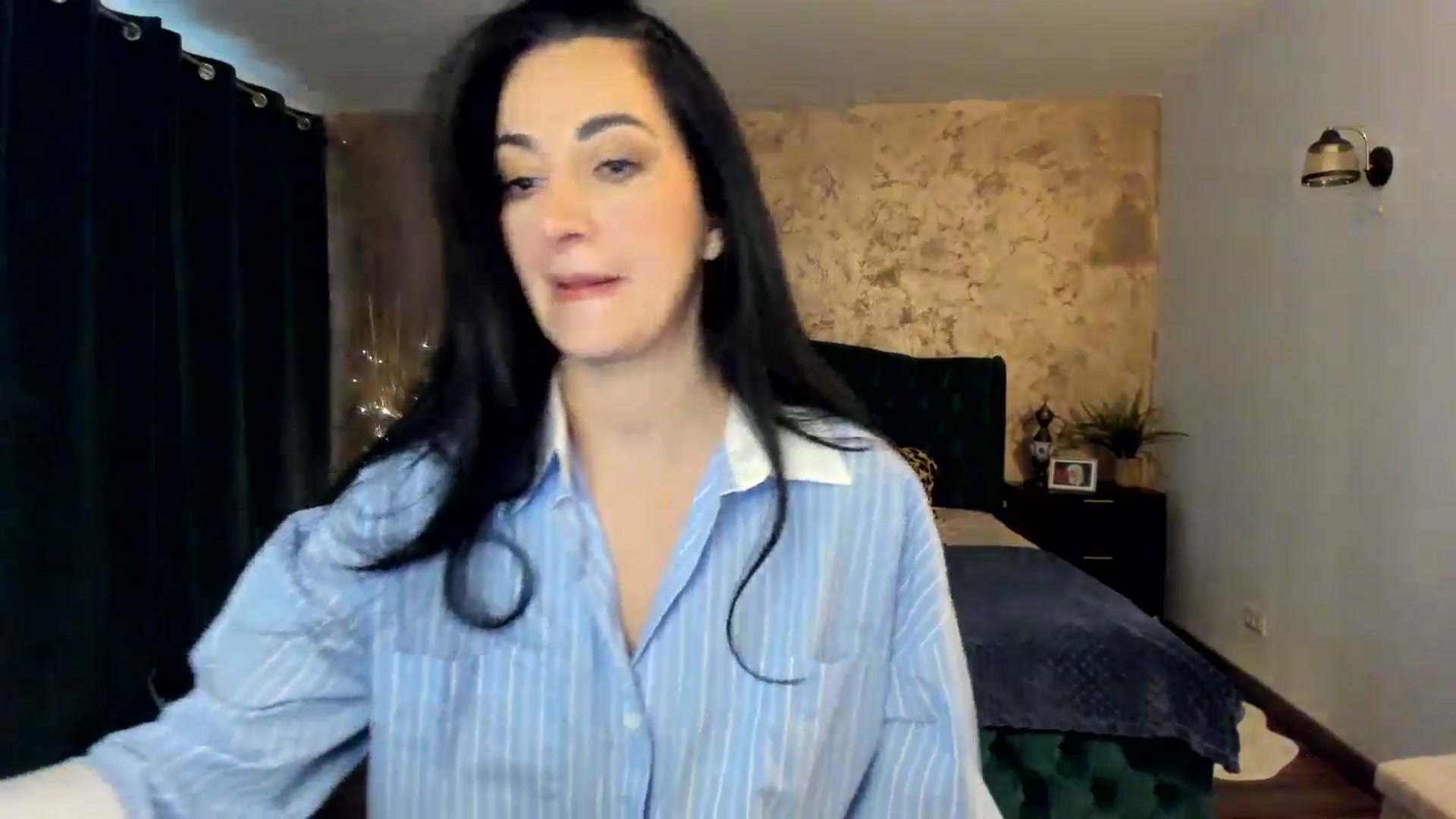 Gallery image thumbnail from Duchesssa's myfreecams stream on, 04/09/2025, 09:47 image 3 of 20