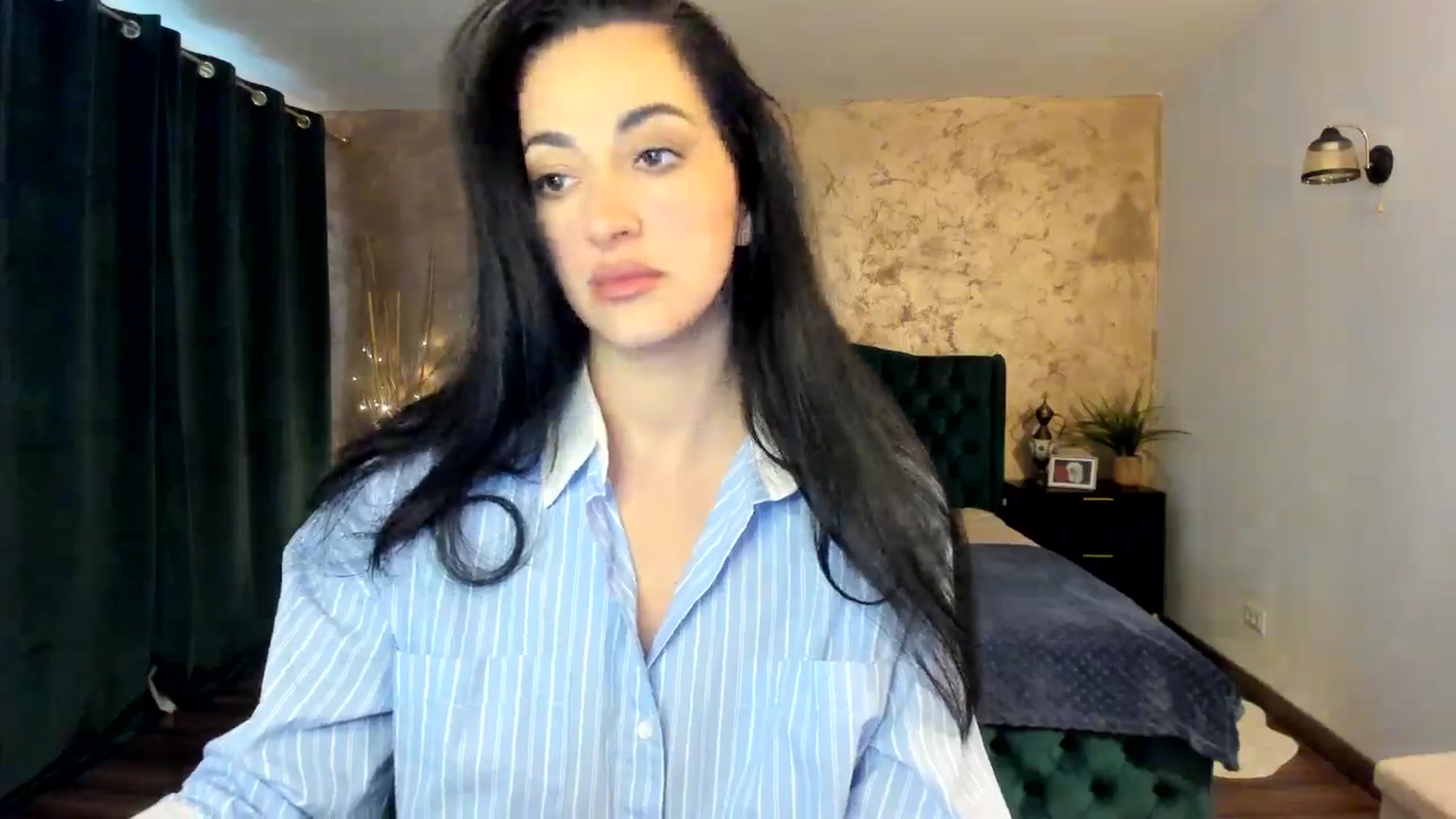 Gallery image thumbnail from Duchesssa's myfreecams stream on, 04/09/2025, 09:47 image 2 of 20