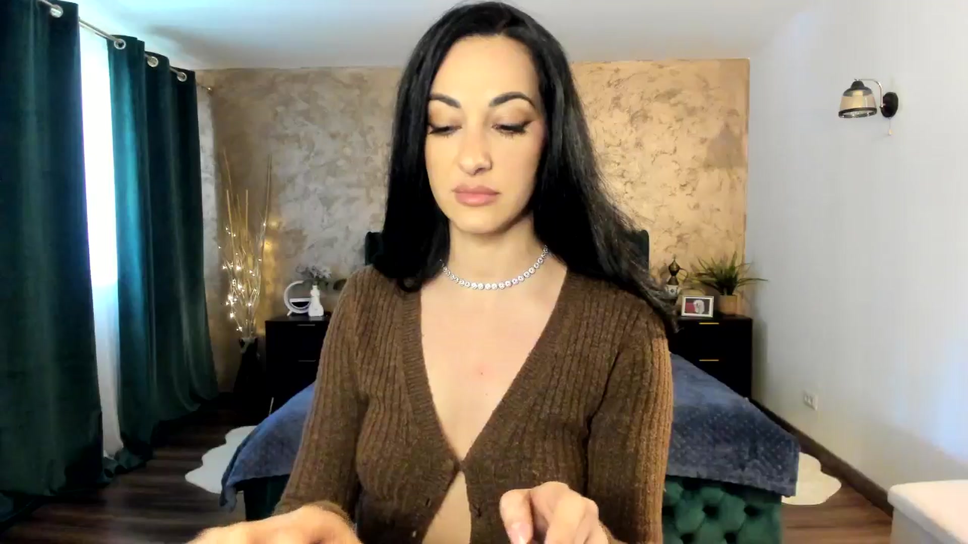 Gallery image thumbnail from Duchesssa's myfreecams stream on, 04/14/2025, 10:04 image 14 of 20