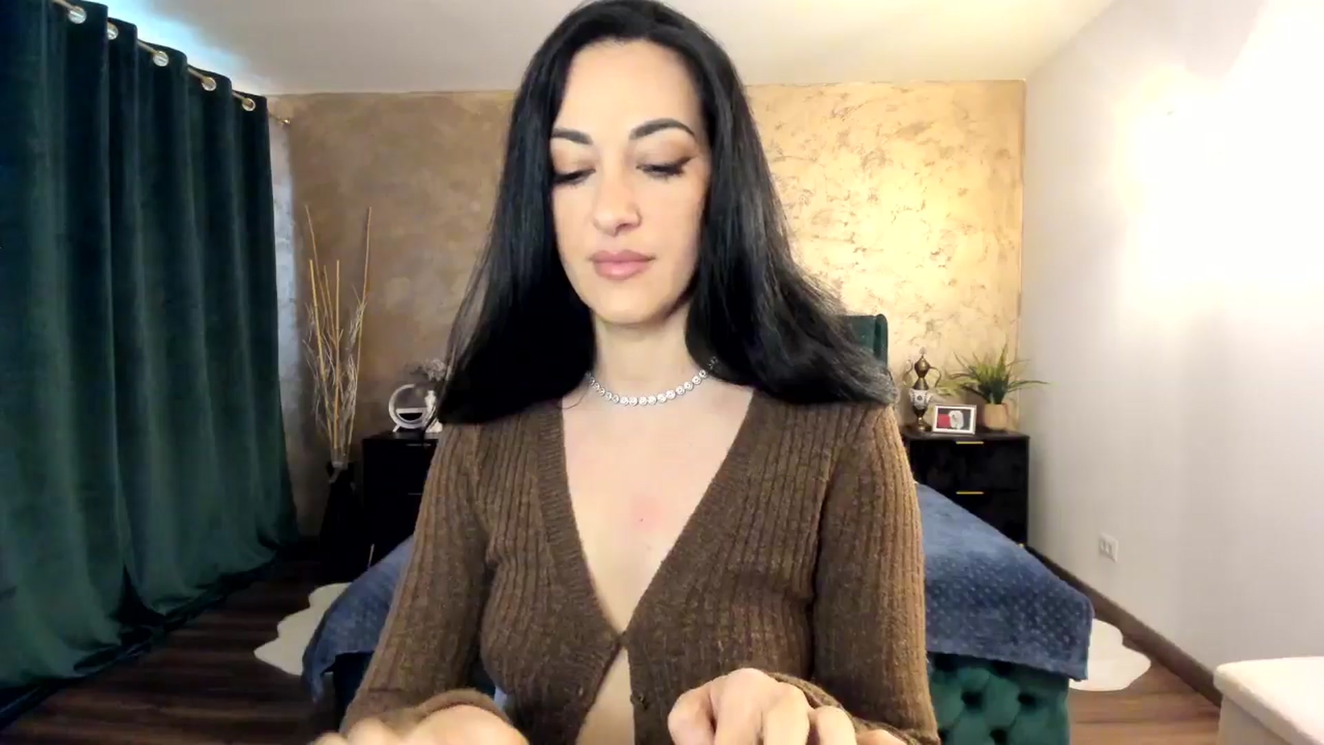 Gallery image thumbnail from Duchesssa's myfreecams stream on, 04/14/2025, 10:04 image 3 of 20