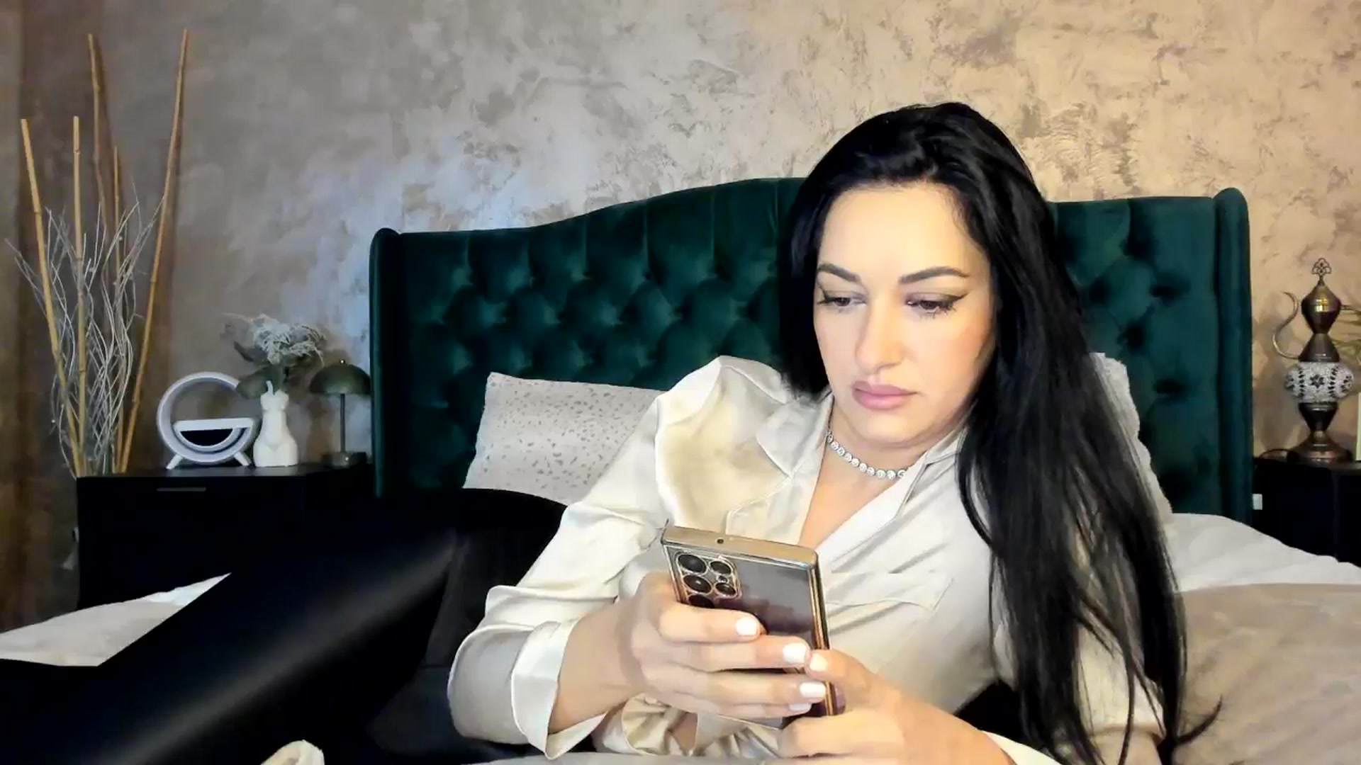 Gallery image thumbnail from Duchesssa's myfreecams stream on, 04/25/2025, 08:47 image 13 of 20