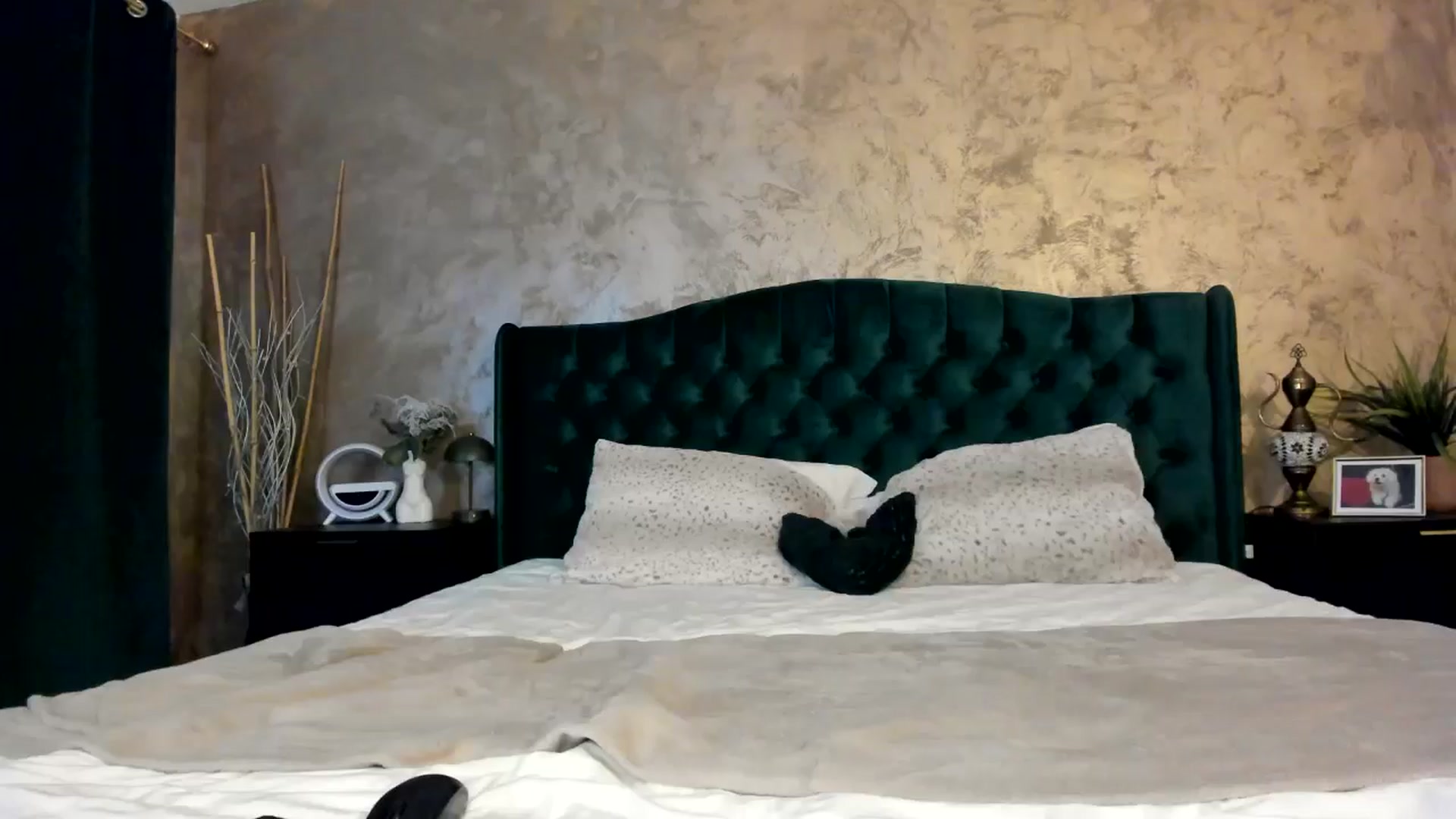 Gallery image thumbnail from Duchesssa's myfreecams stream on, 04/25/2025, 08:47 image 8 of 20