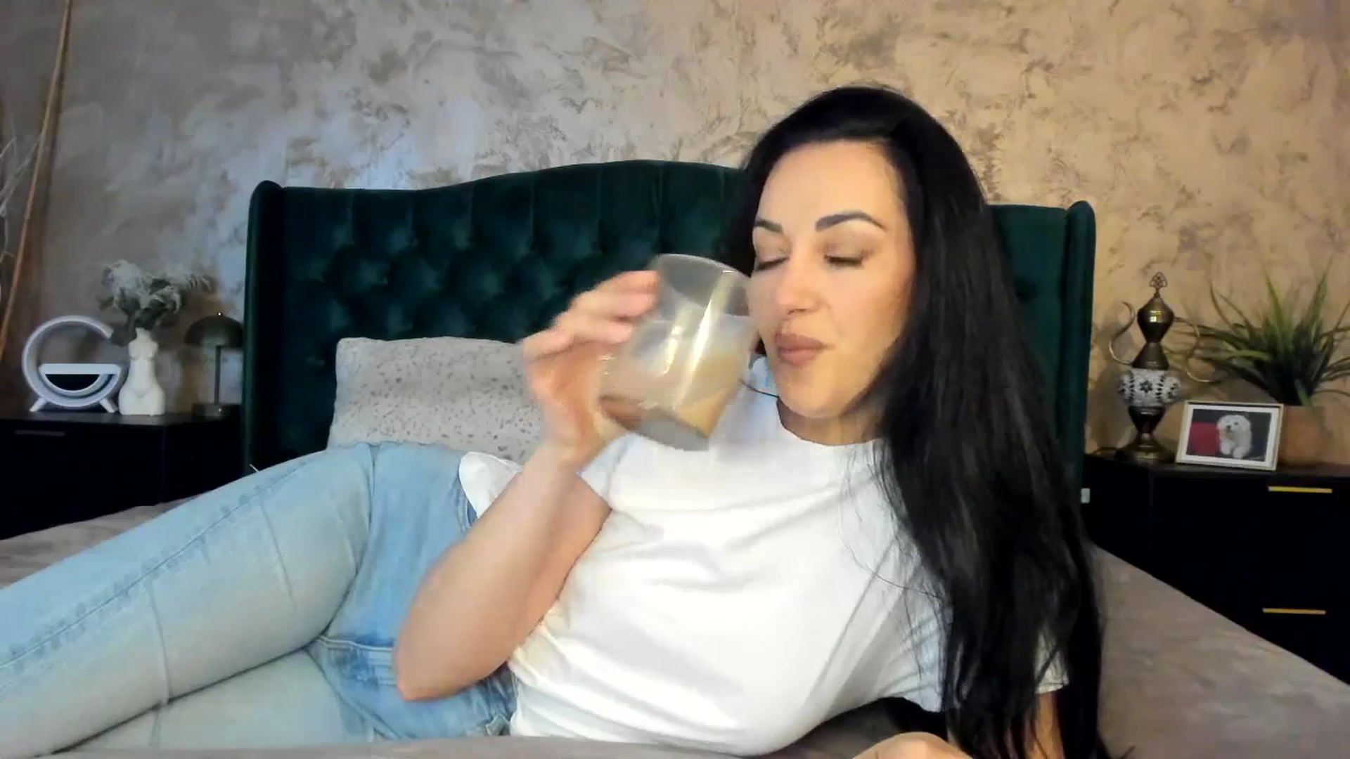 Gallery image thumbnail from Duchesssa's myfreecams stream on, 05/07/2025, 08:36 image 10 of 20
