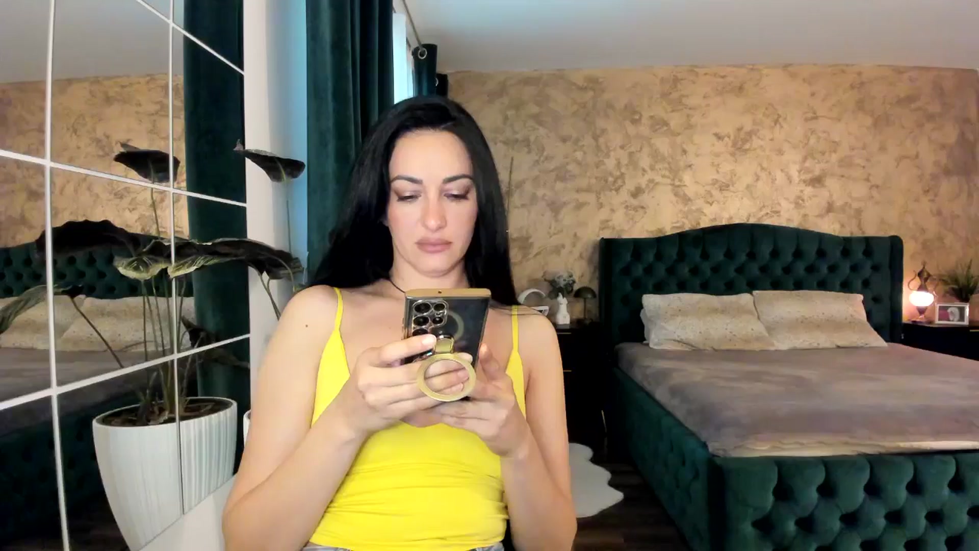 Gallery image thumbnail from Duchesssa's myfreecams stream on, 05/07/2025, 10:04 image 18 of 20