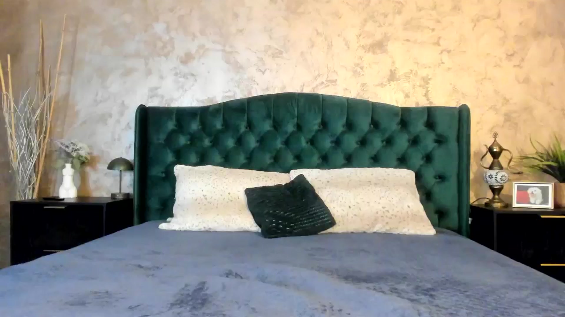 Gallery image thumbnail from Duchesssa's myfreecams stream on, 06/10/2025, 08:48 image 5 of 20
