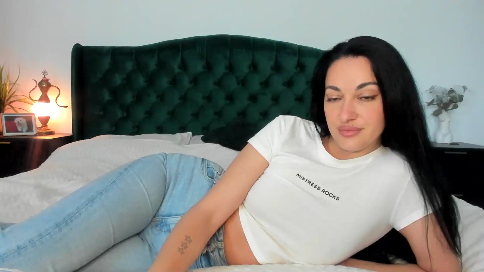 Gallery image thumbnail from Duchesssa's myfreecams stream on, 09/19/2025, 08:23 image 8 of 20