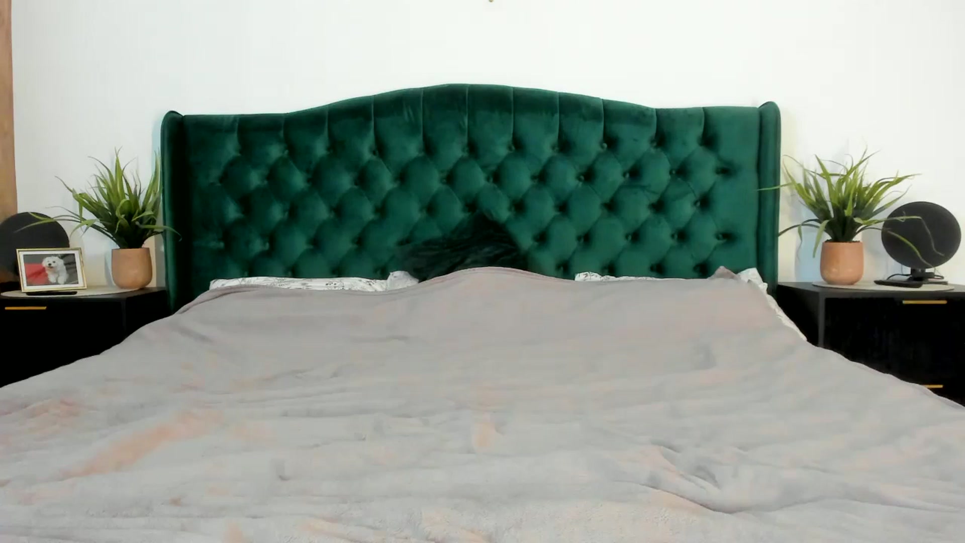 Gallery image thumbnail from Duchesssa's myfreecams stream on, 09/30/2025, 08:46 image 13 of 20