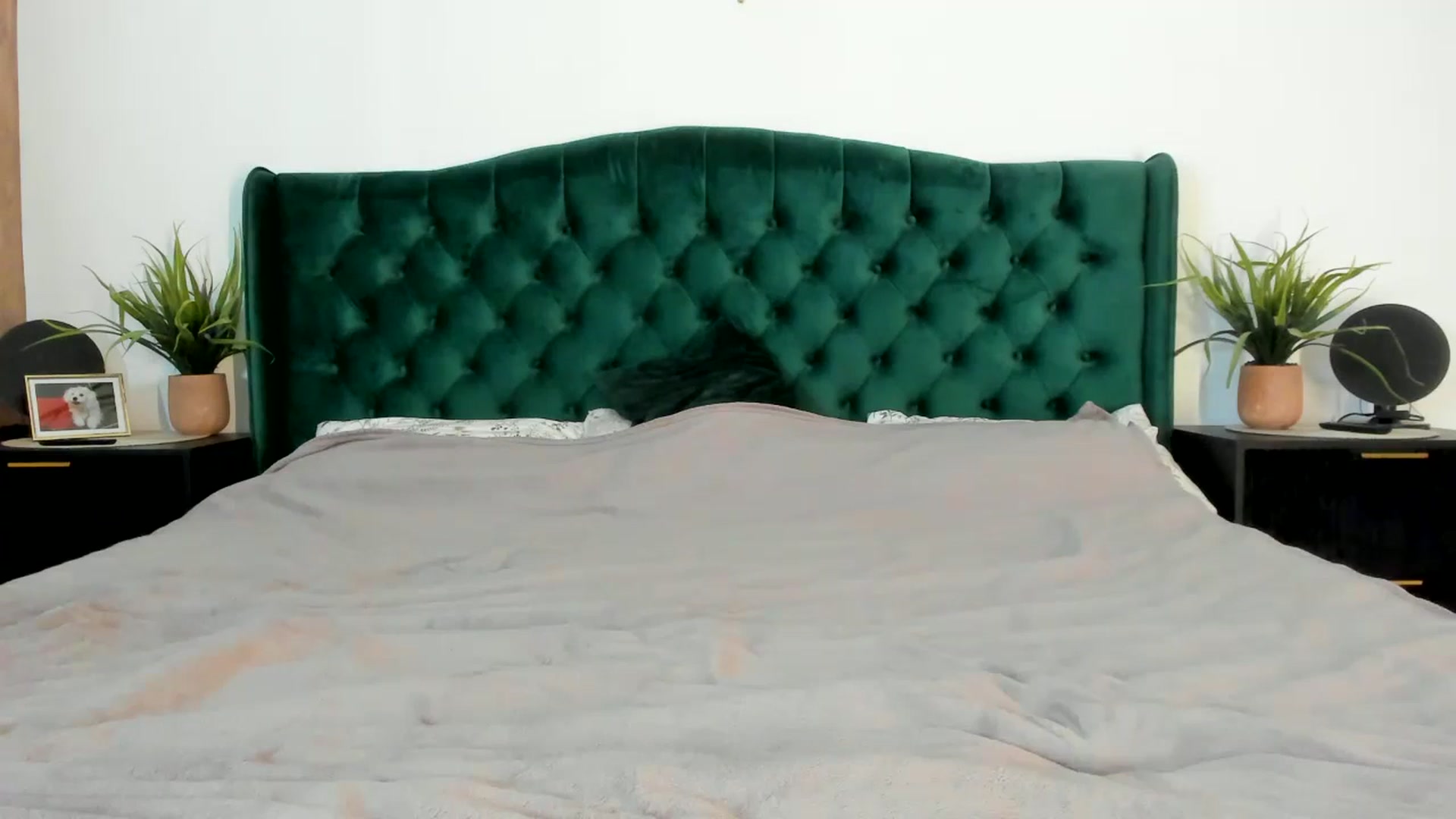 Gallery image thumbnail from Duchesssa's myfreecams stream on, 09/30/2025, 08:46 image 7 of 20