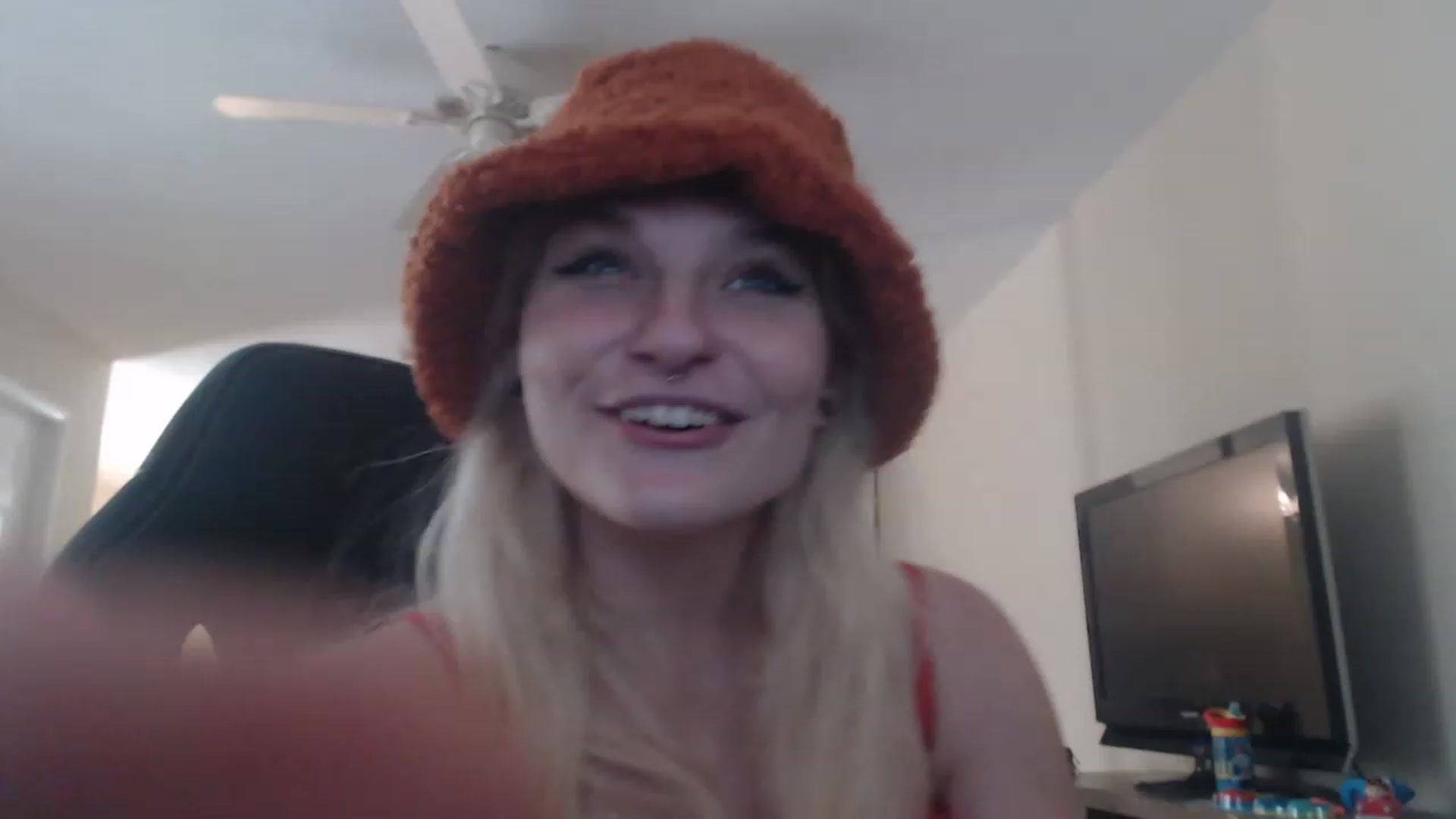 Gallery image thumbnail from DuckChan0's myfreecams stream on, 11/15/2022, 18:54 image 19 of 20