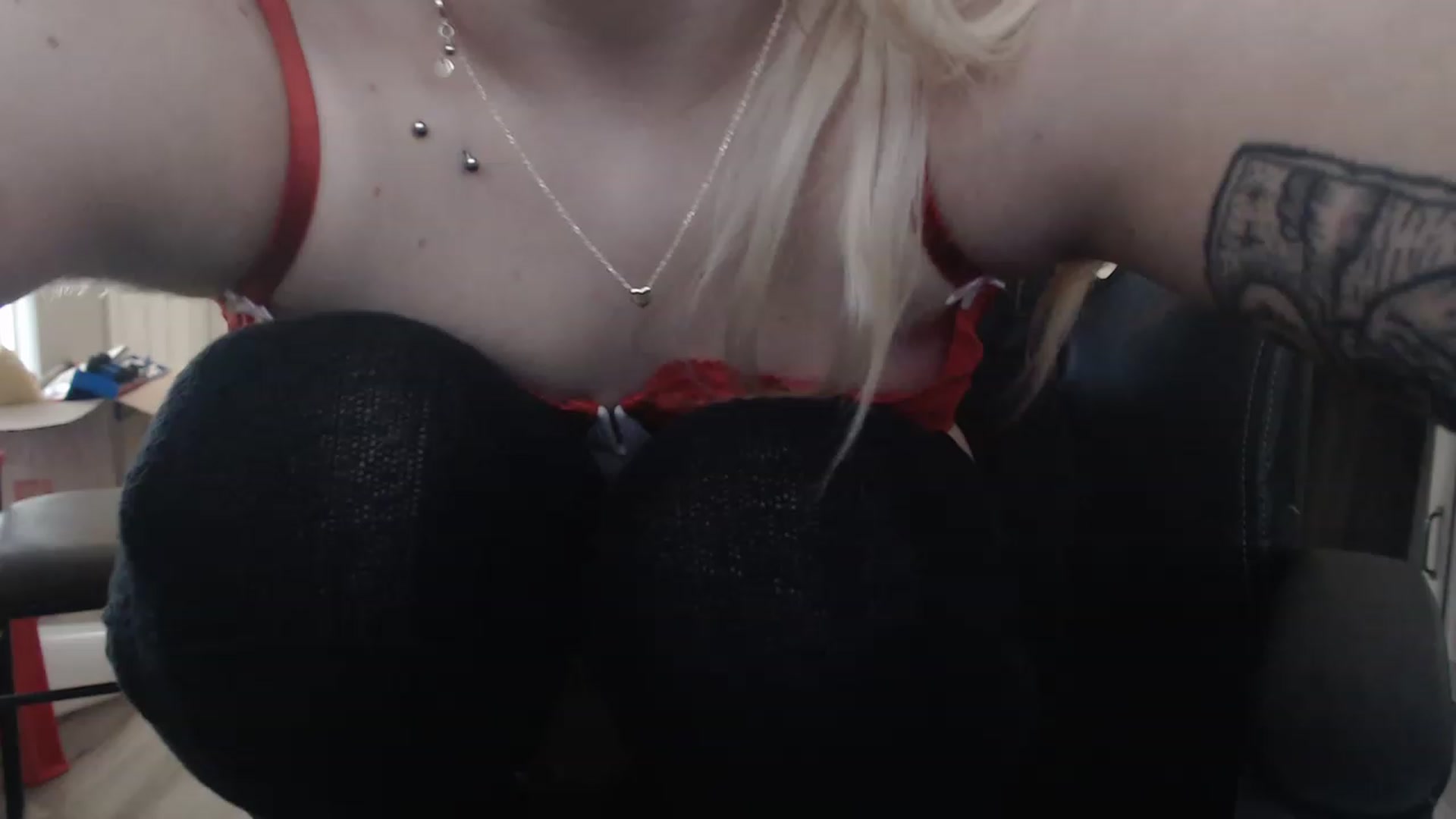 Gallery image thumbnail from DuckChan0's myfreecams stream on, 11/15/2022, 18:54 image 1 of 20