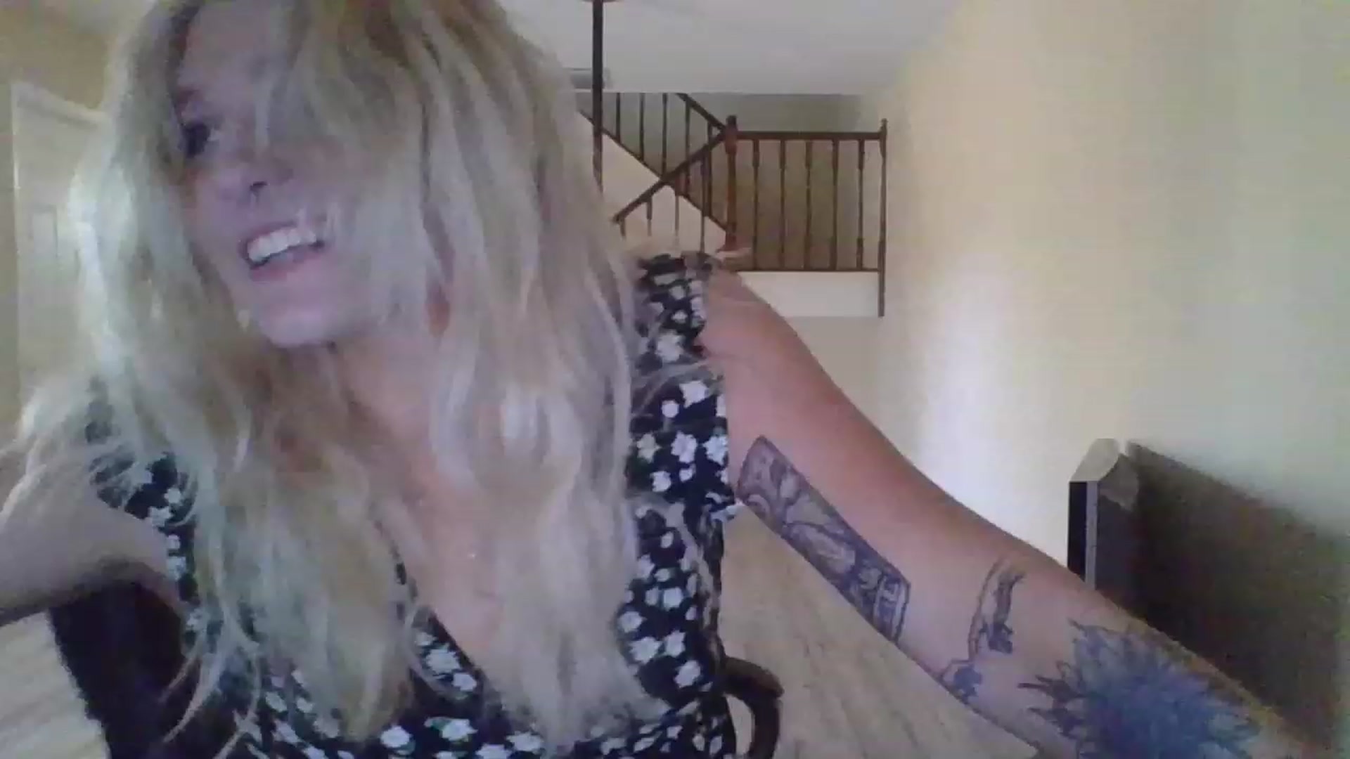 Gallery image thumbnail from DuckChan0's myfreecams stream on, 12/01/2022, 18:40 image 1 of 20