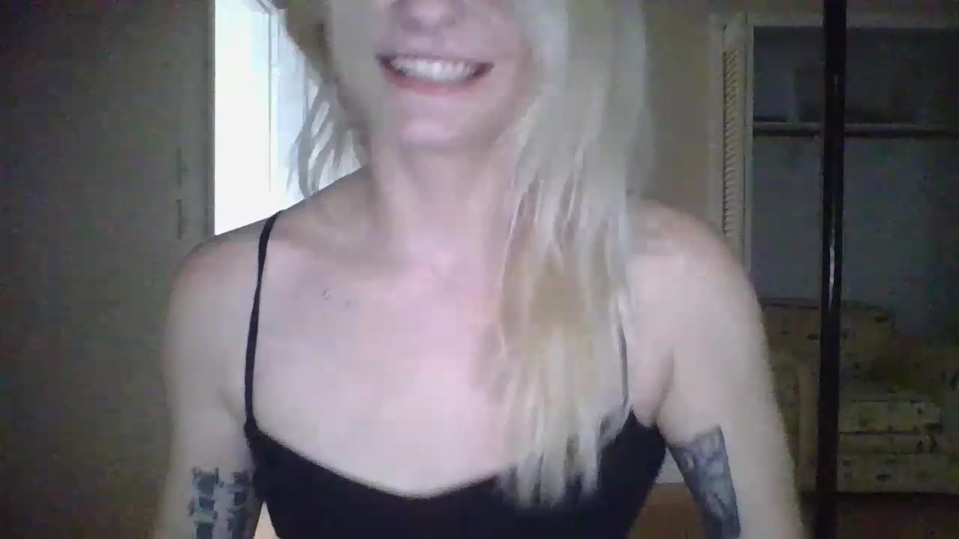 Gallery image thumbnail from DuckChan0's myfreecams stream on, 12/12/2022, 17:52 image 4 of 20