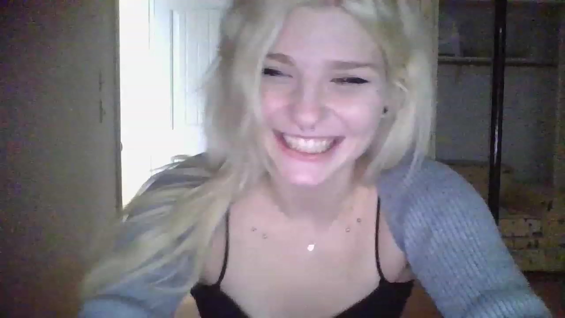 Gallery image thumbnail from DuckChan0's myfreecams stream on, 12/12/2022, 17:52 image 1 of 20