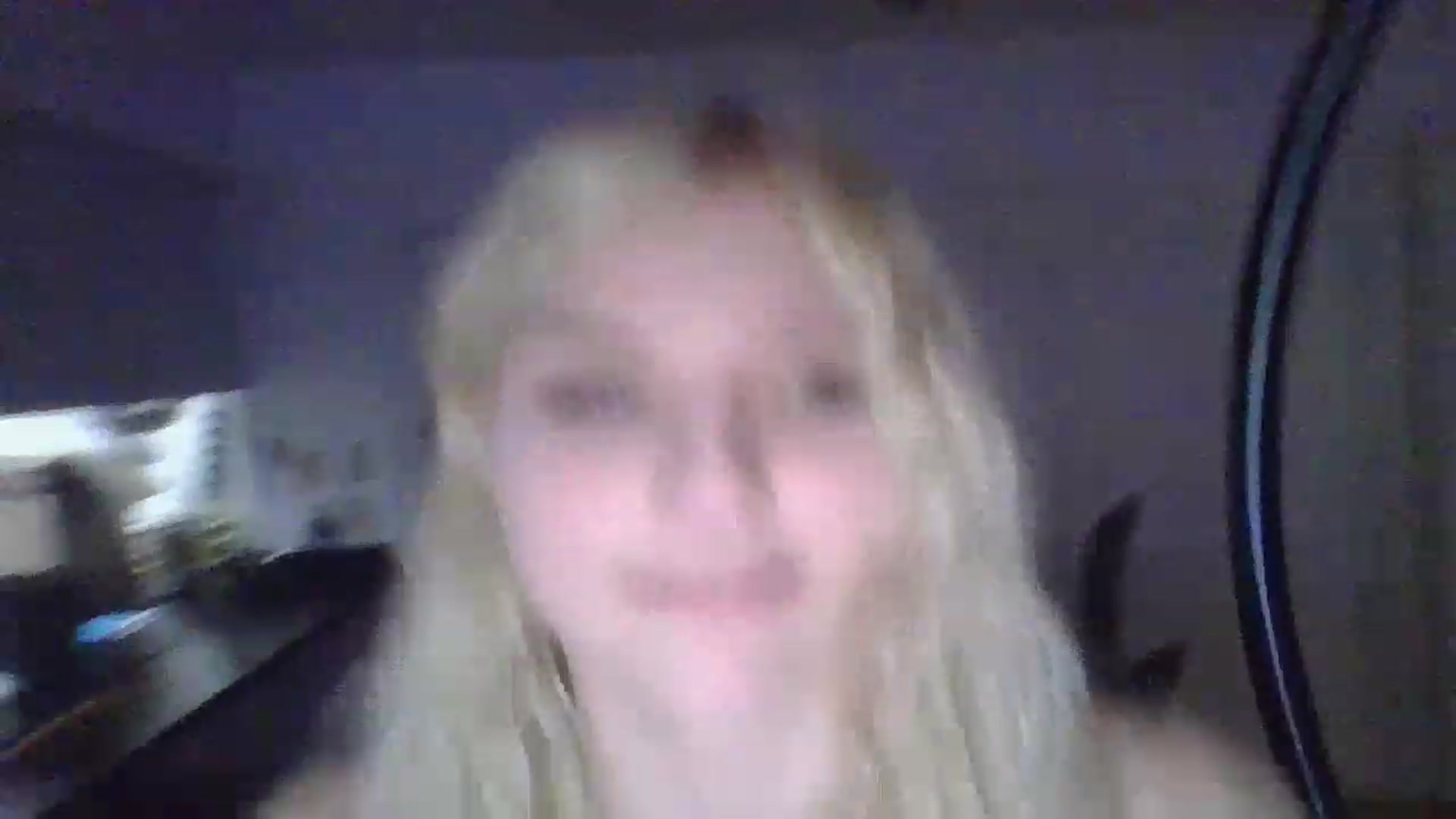 Gallery image thumbnail from DuckChan0's myfreecams stream on, 12/18/2022, 01:29 image 11 of 20