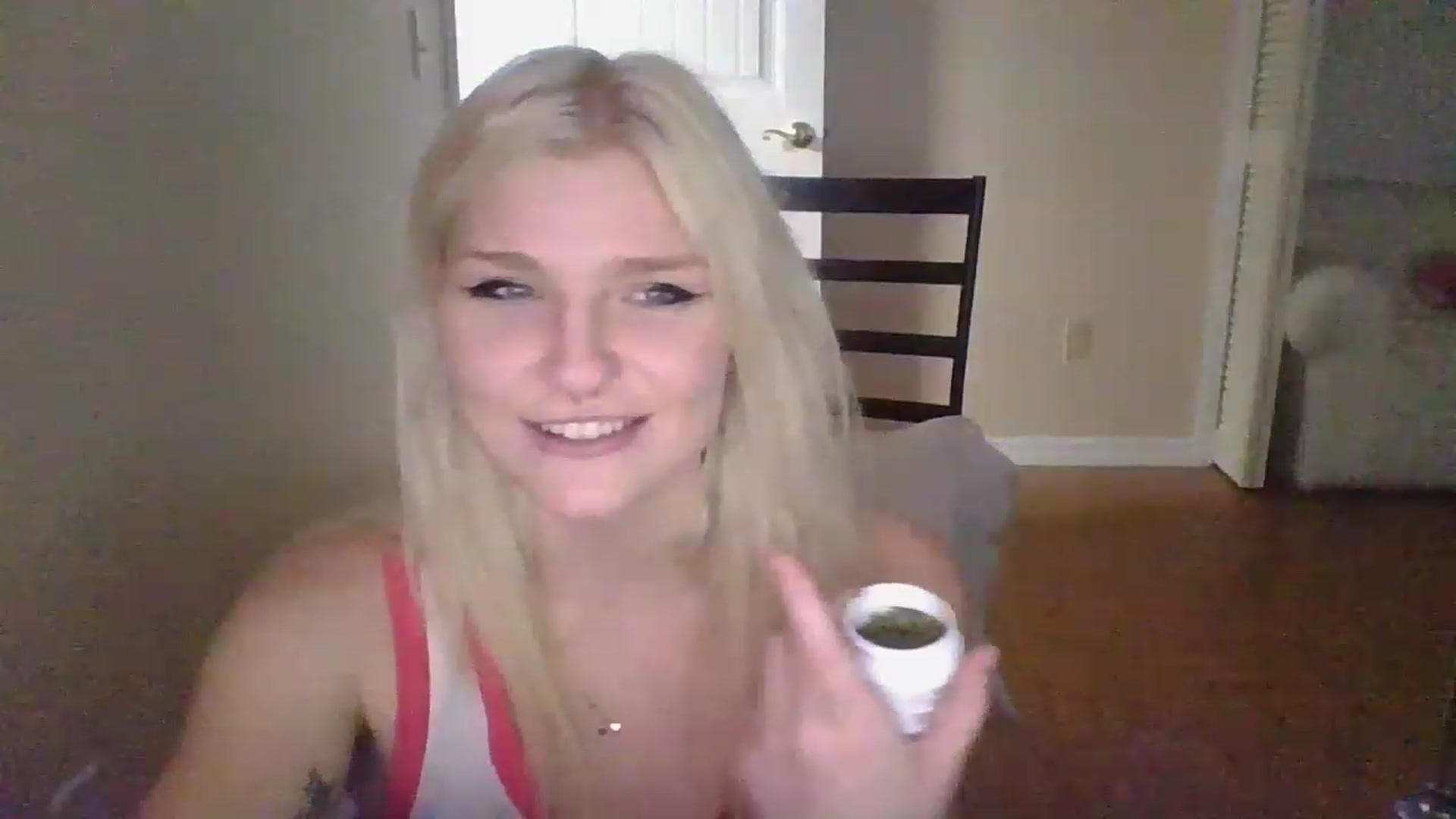 Gallery image thumbnail from DuckChan0's myfreecams stream on, 12/19/2022, 16:40 image 19 of 20