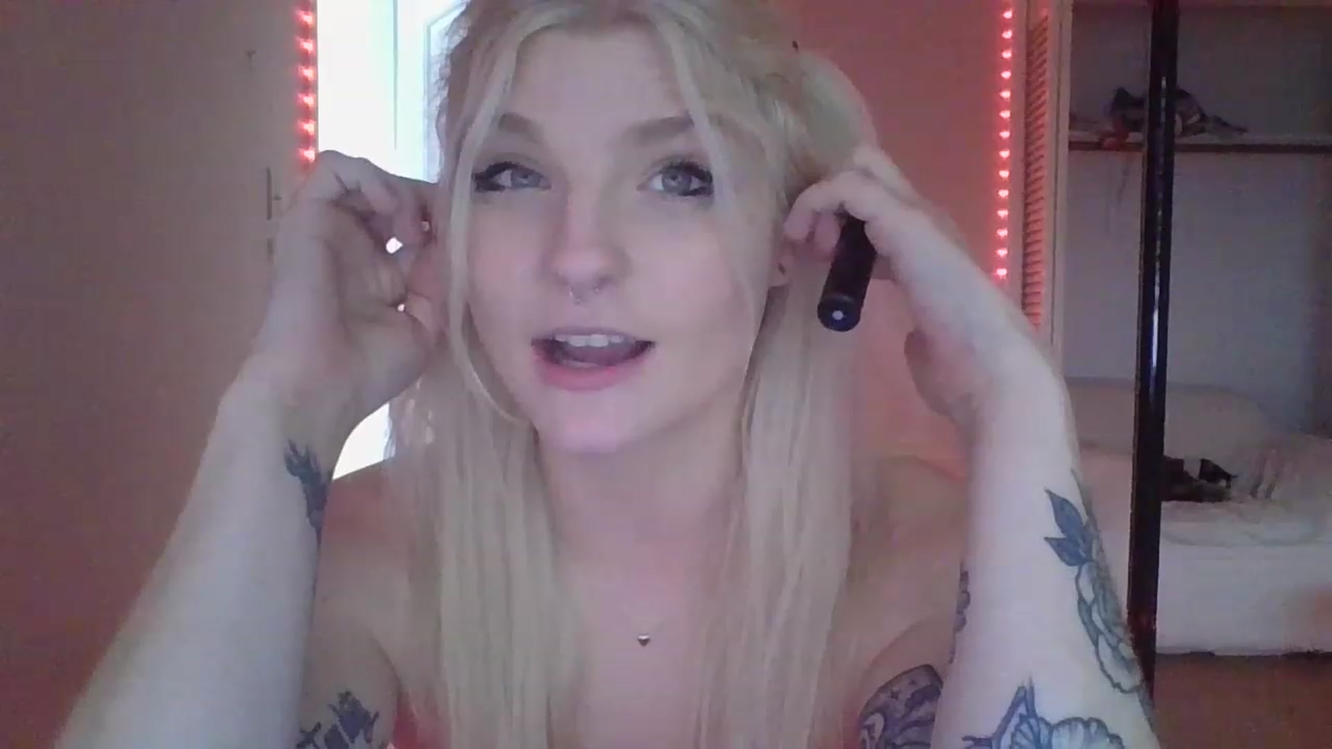 Gallery image thumbnail from DuckChan0's myfreecams stream on, 12/20/2022, 16:40 image 19 of 20