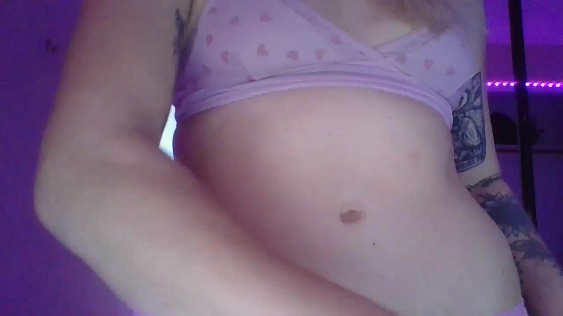 Gallery image thumbnail from DuckChan0's myfreecams stream on, 01/09/2023, 17:11 image 11 of 20