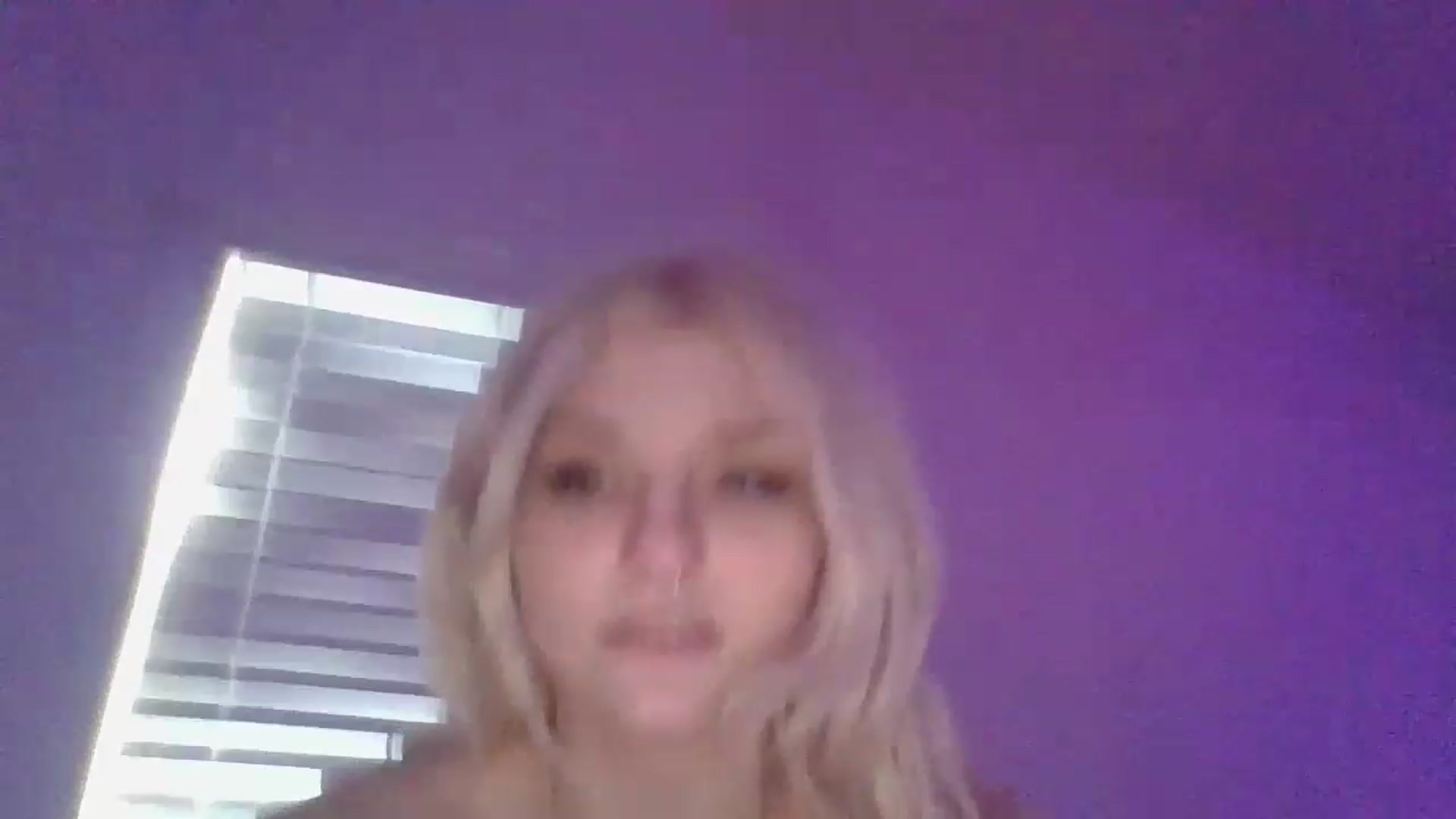 Gallery image thumbnail from DuckChan0's myfreecams stream on, 01/12/2023, 18:16 image 12 of 20