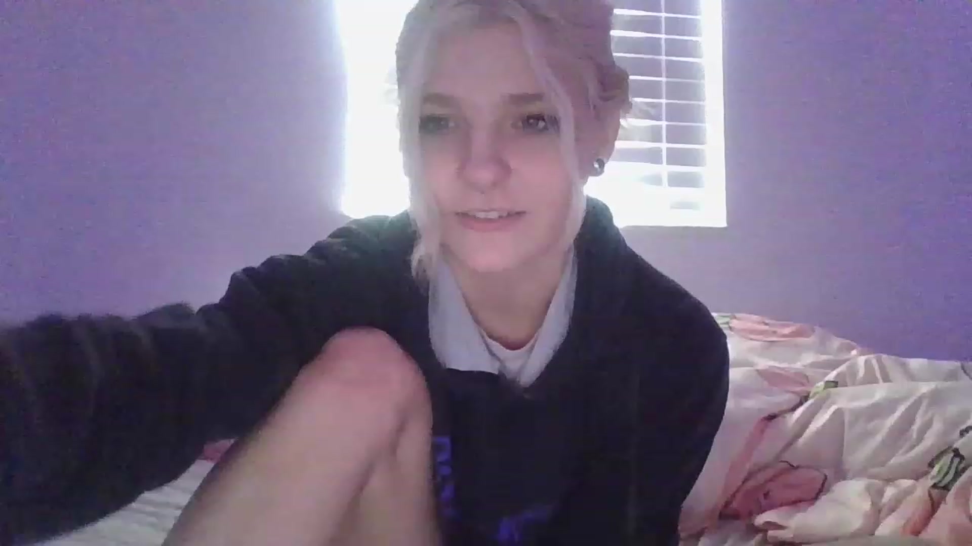 Gallery image thumbnail from DuckChan0's myfreecams stream on, 01/12/2023, 18:16 image 4 of 20