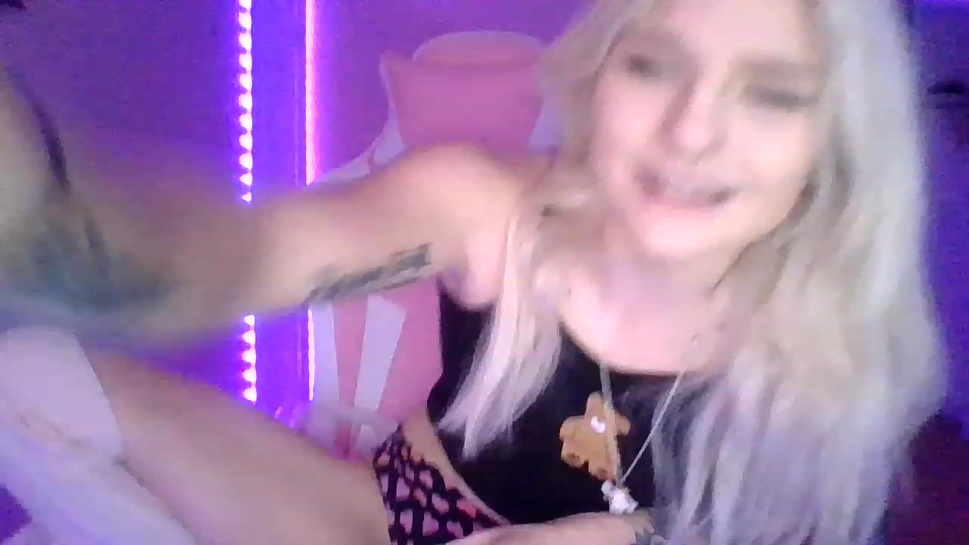 Gallery image thumbnail from DuckChan0's myfreecams stream on, 01/25/2023, 16:25 image 11 of 20