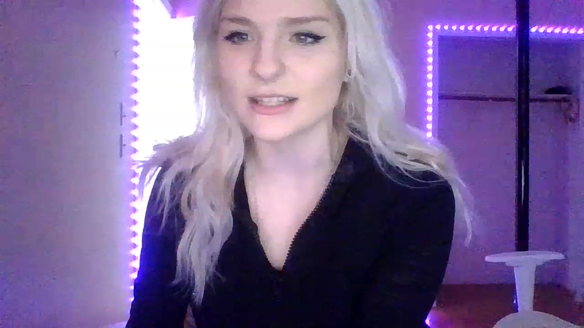 Gallery image thumbnail from DuckChan0's myfreecams stream on, 01/27/2023, 15:08 image 11 of 20