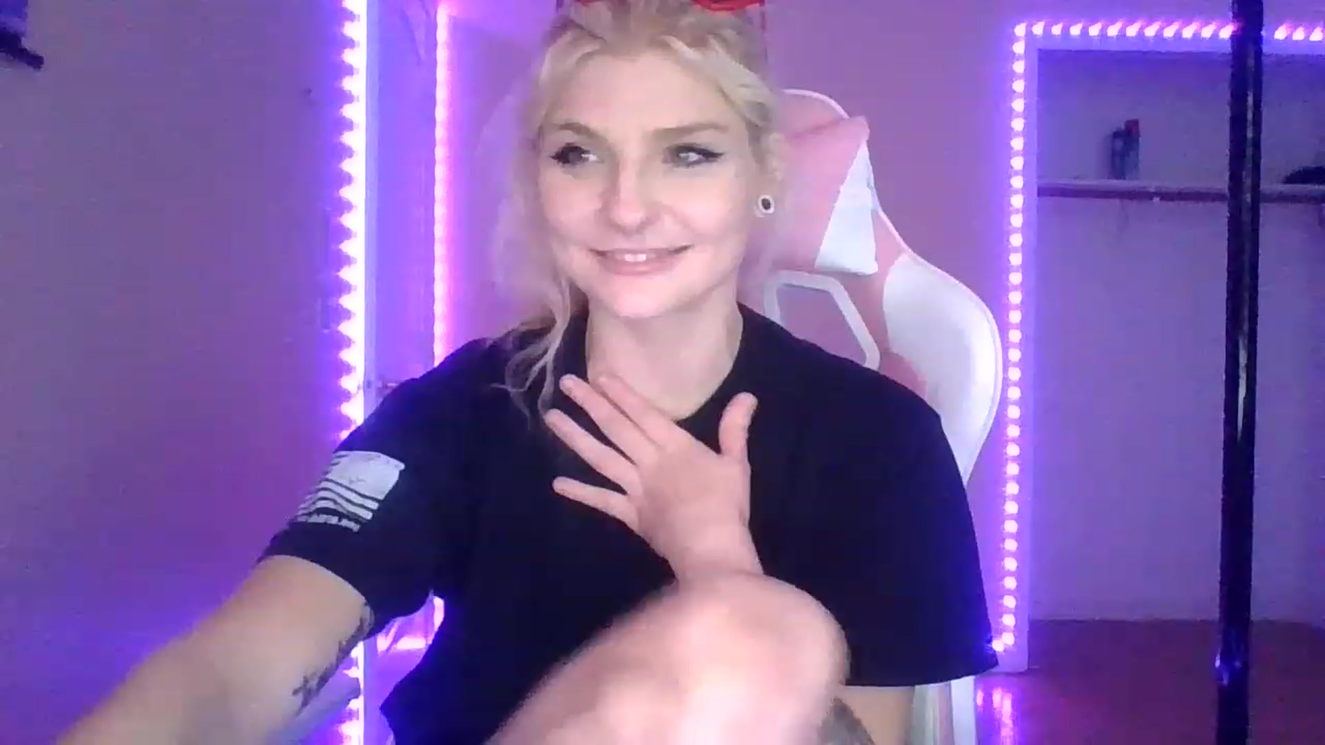 Gallery image thumbnail from DuckChan0's myfreecams stream on, 01/30/2023, 18:35 image 2 of 20
