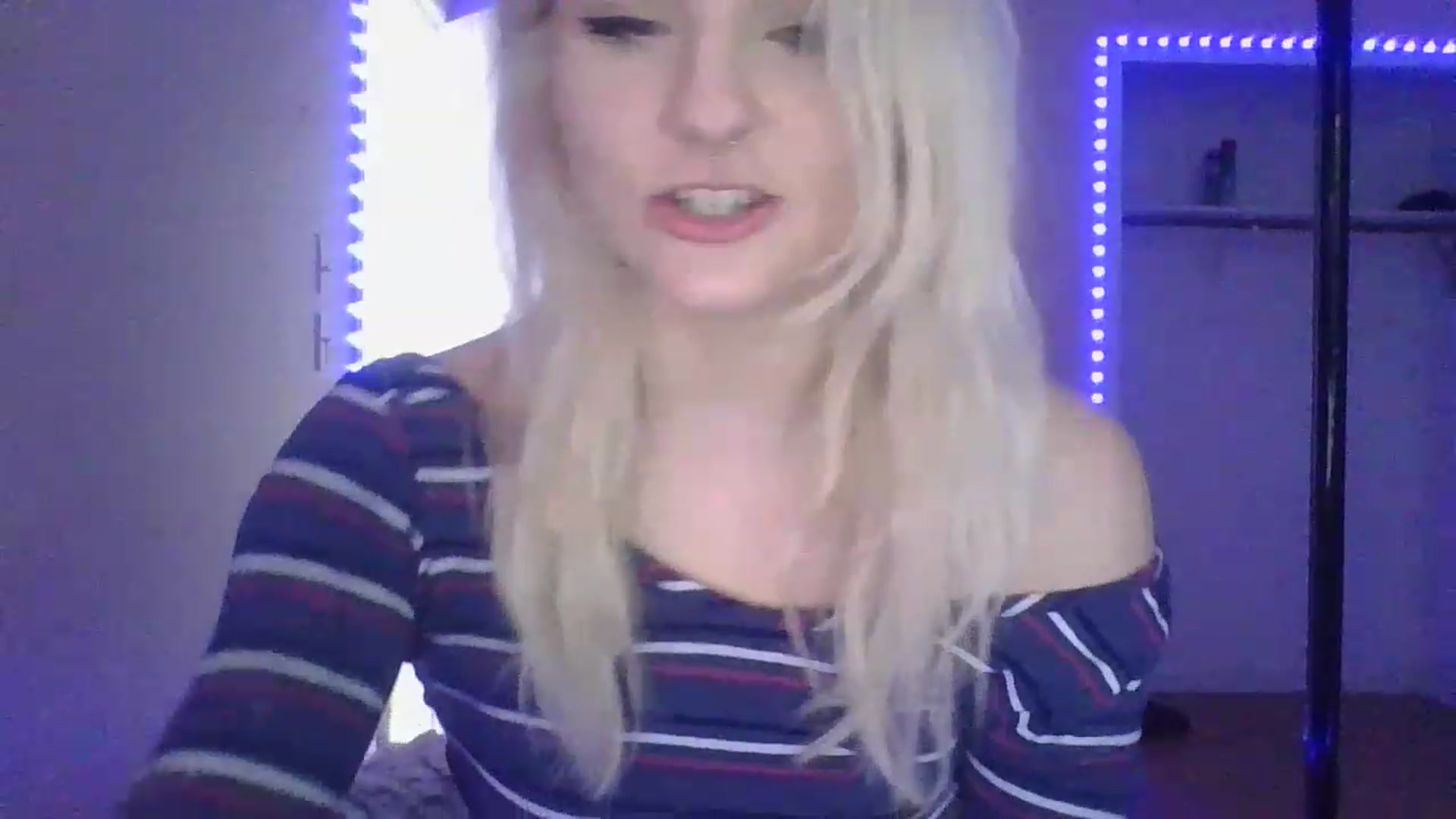 Gallery image thumbnail from DuckChan0's myfreecams stream on, 01/31/2023, 17:37 image 10 of 20