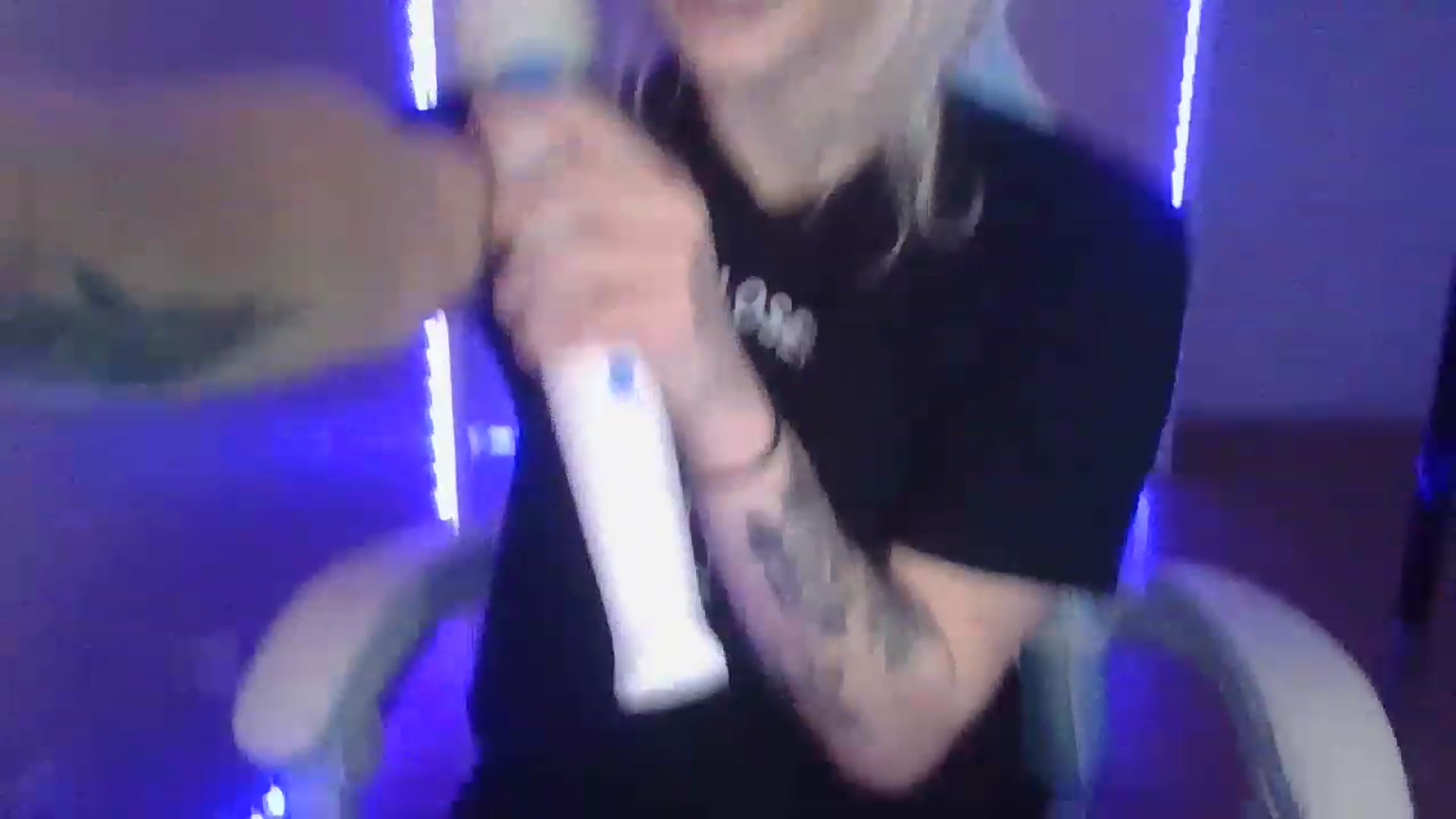 Gallery image thumbnail from DuckChan0's myfreecams stream on, 02/01/2023, 16:01 image 8 of 20