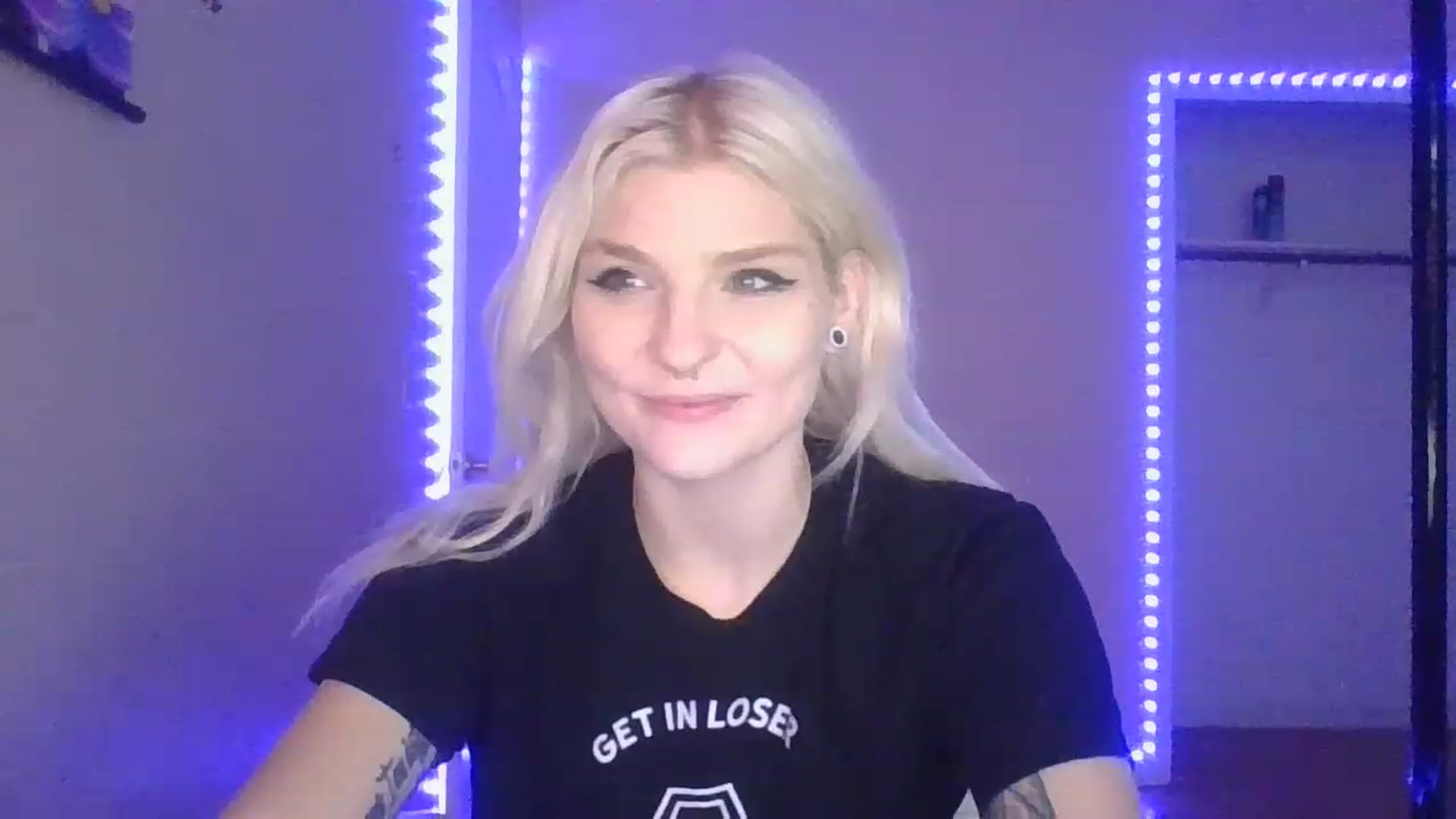 Gallery image thumbnail from DuckChan0's myfreecams stream on, 02/01/2023, 16:01 image 20 of 20