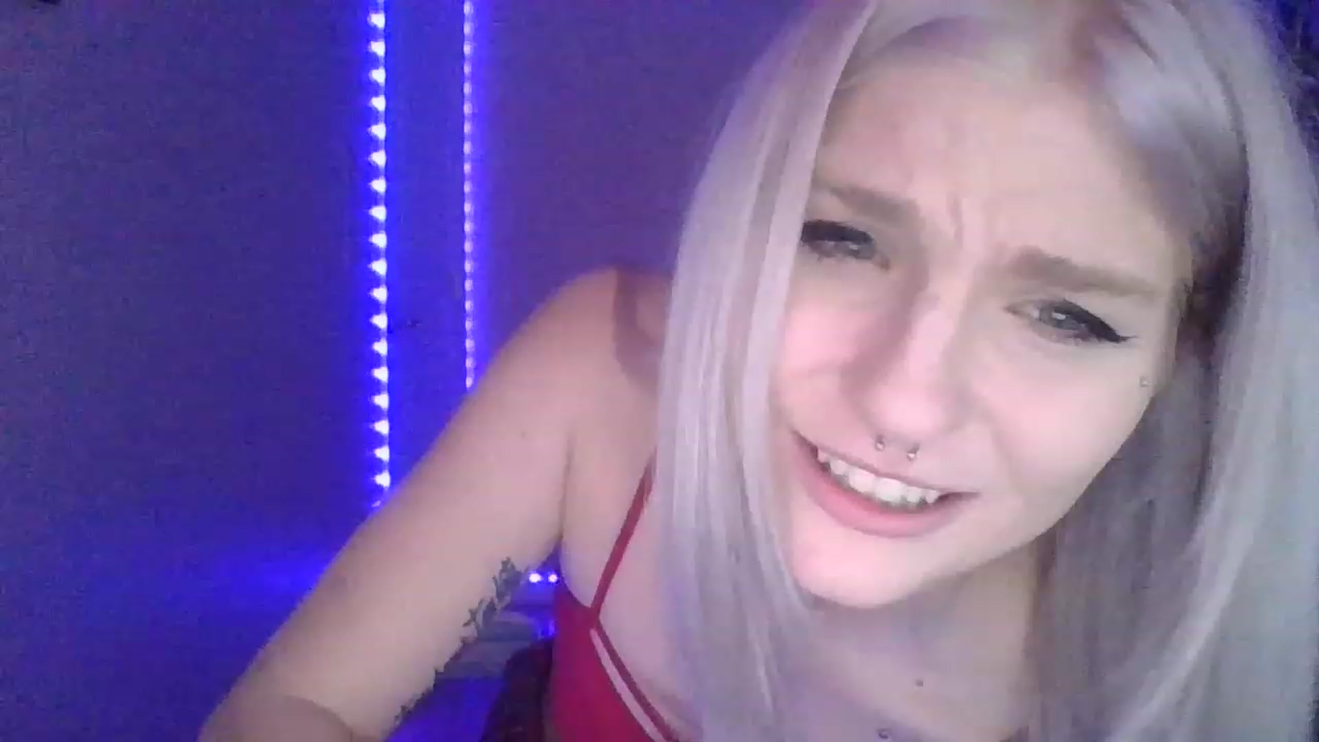 Gallery image thumbnail from DuckChan0's myfreecams stream on, 02/02/2023, 18:38 image 17 of 20