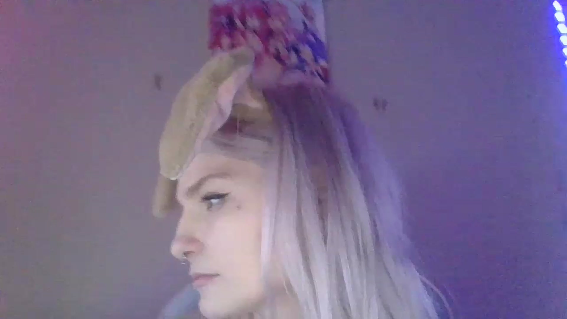 Gallery image thumbnail from DuckChan0's myfreecams stream on, 02/03/2023, 16:14 image 14 of 20