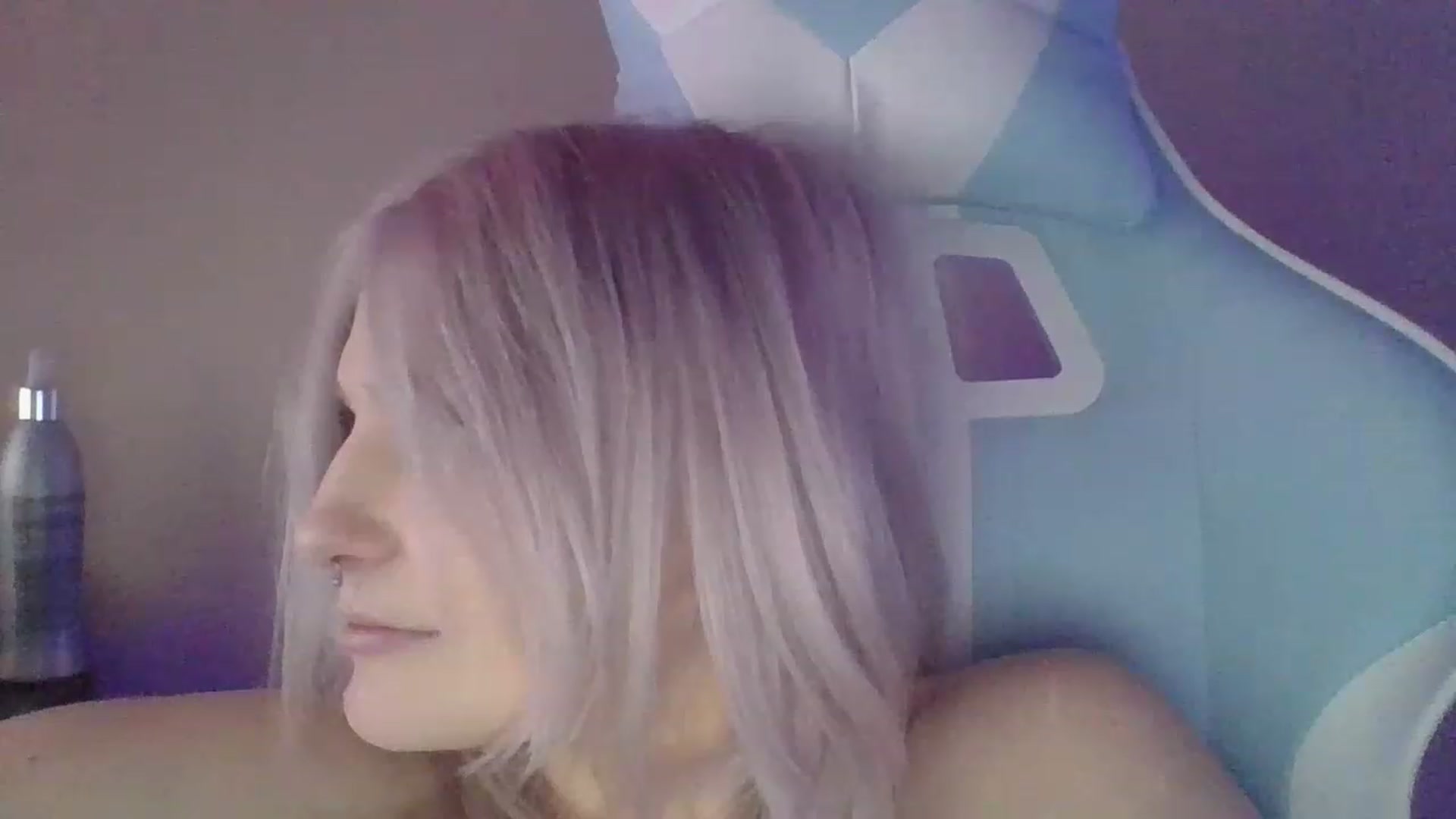 Gallery image thumbnail from DuckChan0's myfreecams stream on, 02/03/2023, 17:38 image 16 of 20